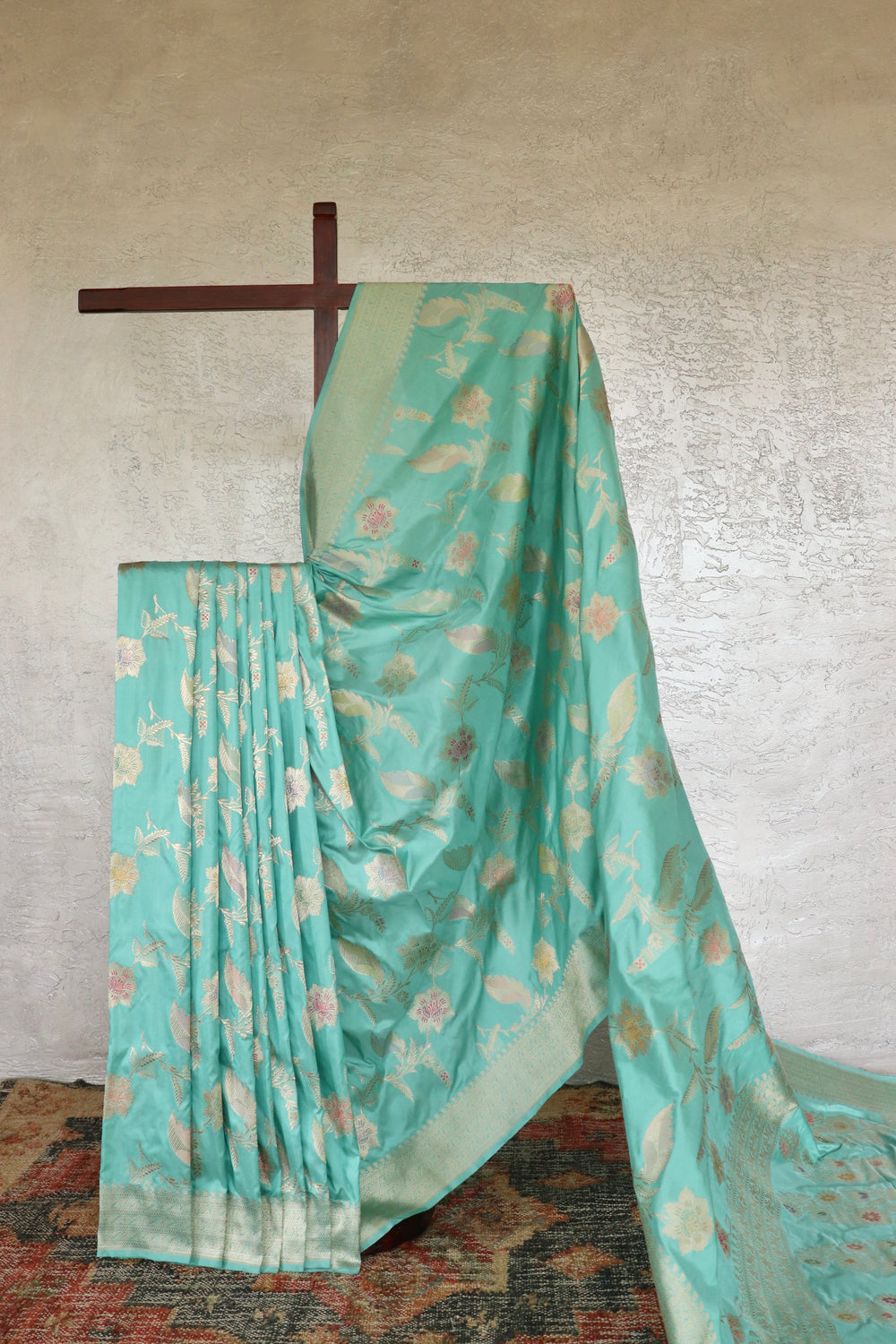 Seafoam Pure Silk Kadhua Jangla Handwoven Saree