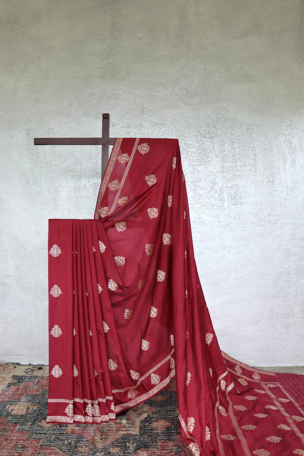 Maroon Kadhua Motif Pure Silk Handloom Banarasi Saree