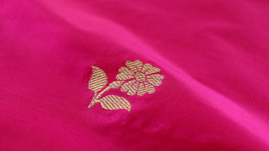 Handloom, Banarasi Handloom Saree, Alfi Saree, Tilfi Saree, Tilfi Saree Banaras, Tilfi, Banarasi Bunkar, Banarasi Bridal Wear, BridalWear, Banarasi Handloom Banarasi Hot Pink Floral Motif Pure Silk Handloom Banarasi Fabric Banarasi Saree