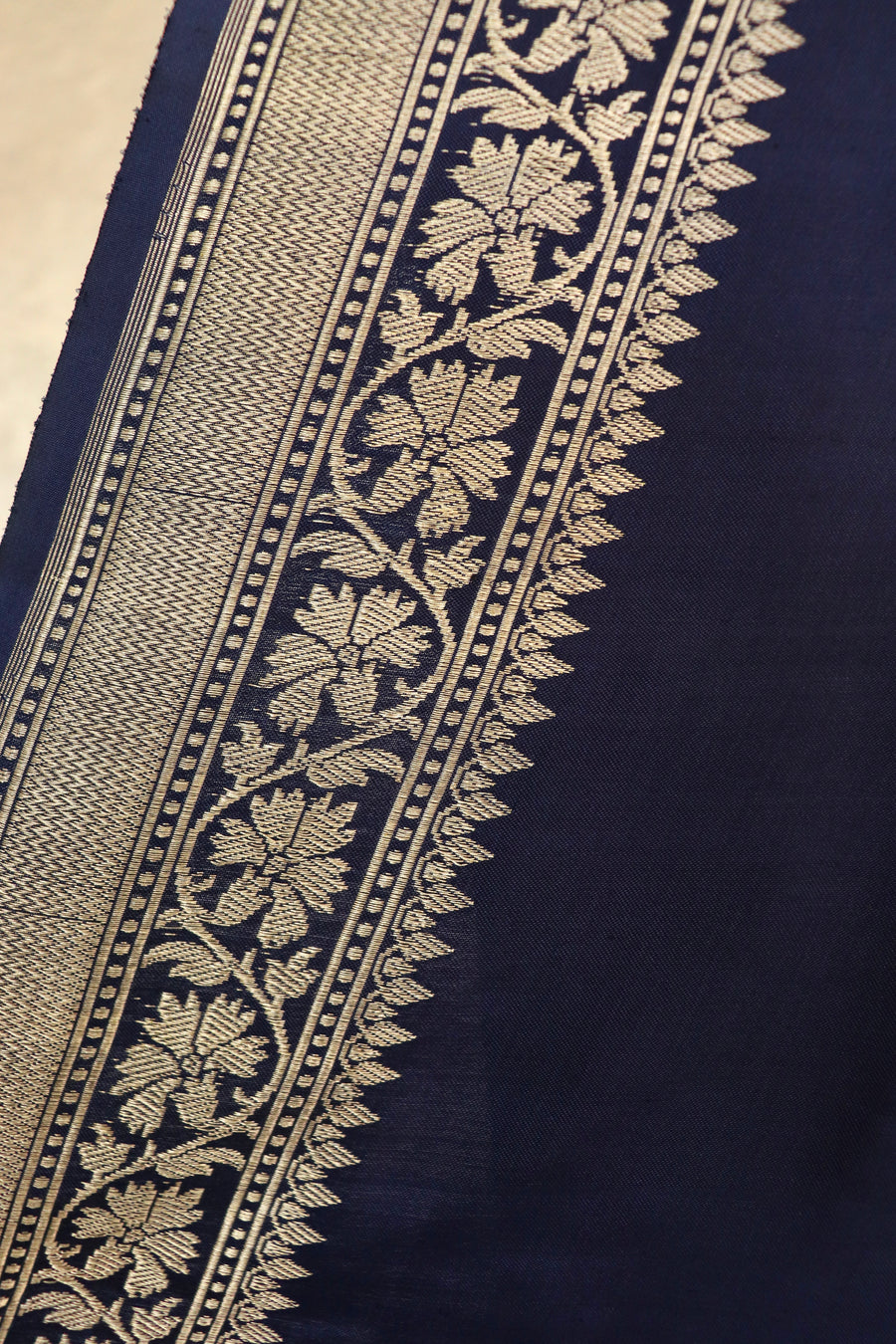 Navy Blue Meenadar Banarasi Katan Silk Saree - photo 4