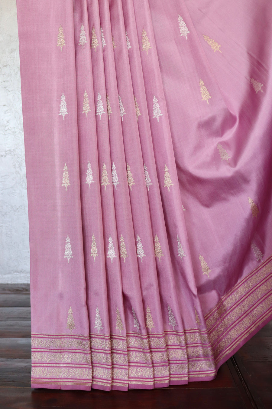 Dusty Rose Kadhua Banarasi Katan Silk Saree - body and border detail