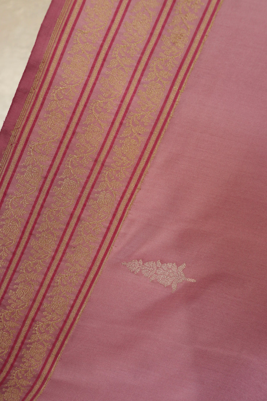 Dusty Rose Kadhua Banarasi Katan Silk Saree - photo 4