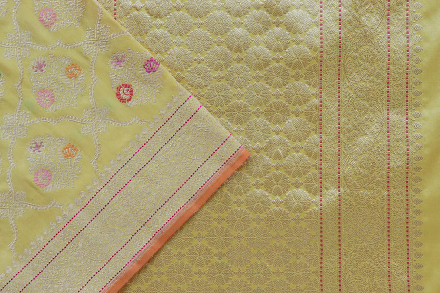 Colour close-up of Lemon Yellow Meenadar Jangla saree