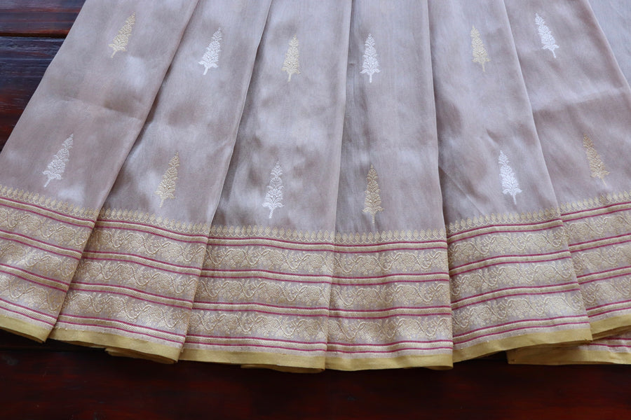 Full drape of Sandalwood Kadhua pure silk Banarasi saree