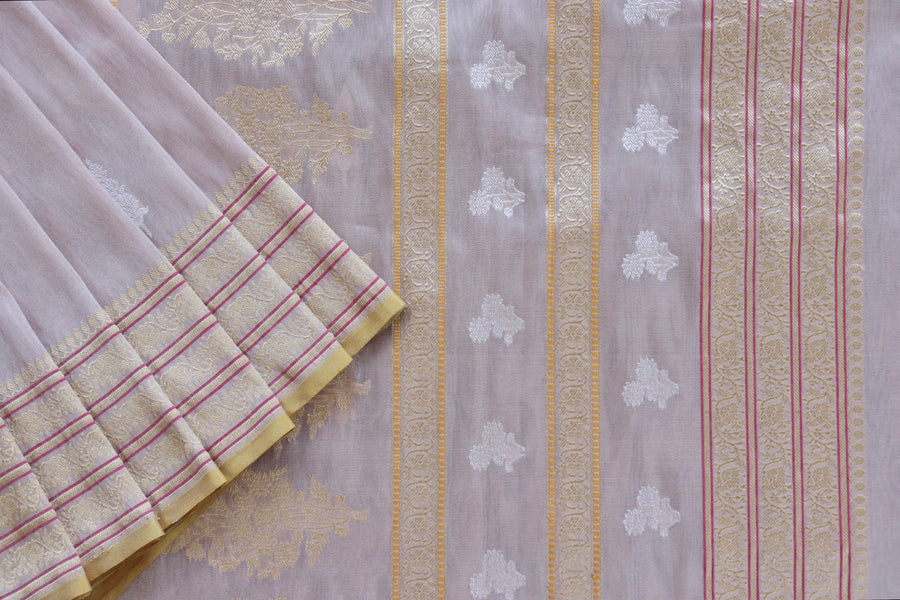 Colour close-up of Sandalwood Kadhua Banarasi saree
