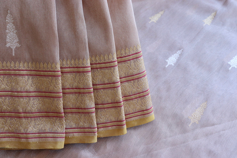 Pallu detail of Sandalwood Kadhua Banarasi saree