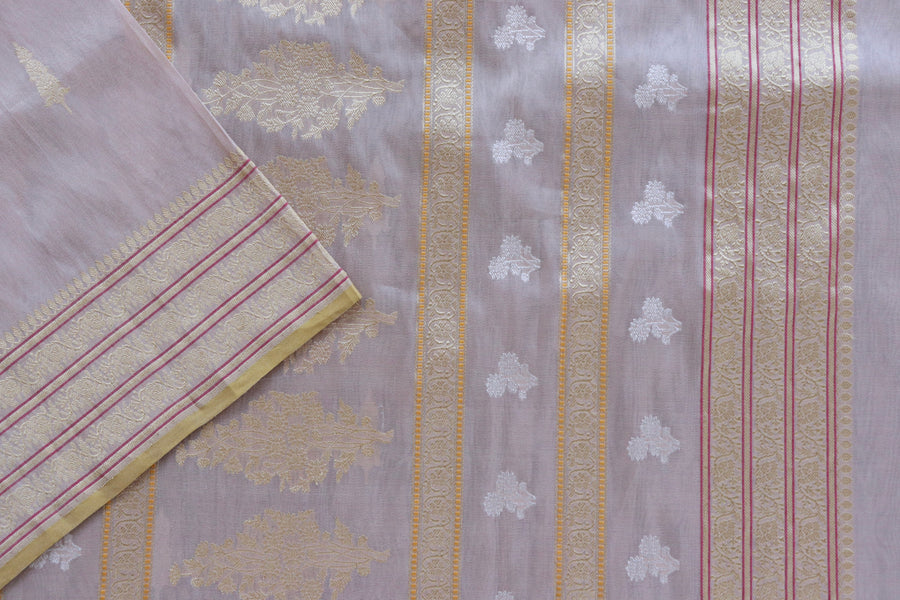 Pleat detail of Sandalwood Kadhua Banarasi saree