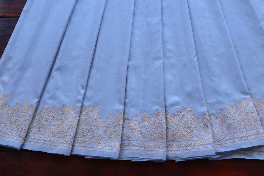 Colour close-up of Light Blue Sona Rupa Banarasi saree