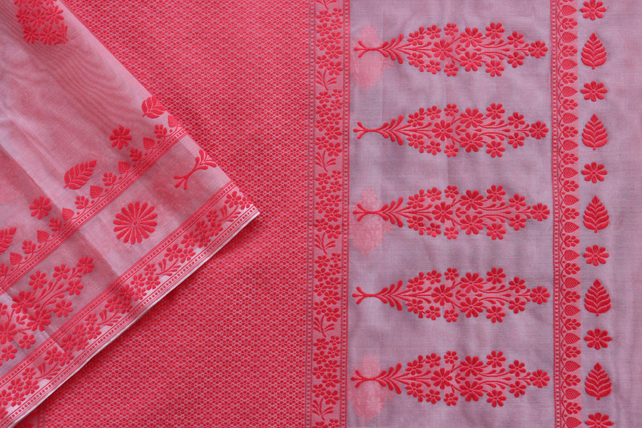Aanchal motif on Red Resham Kadhua Kora saree