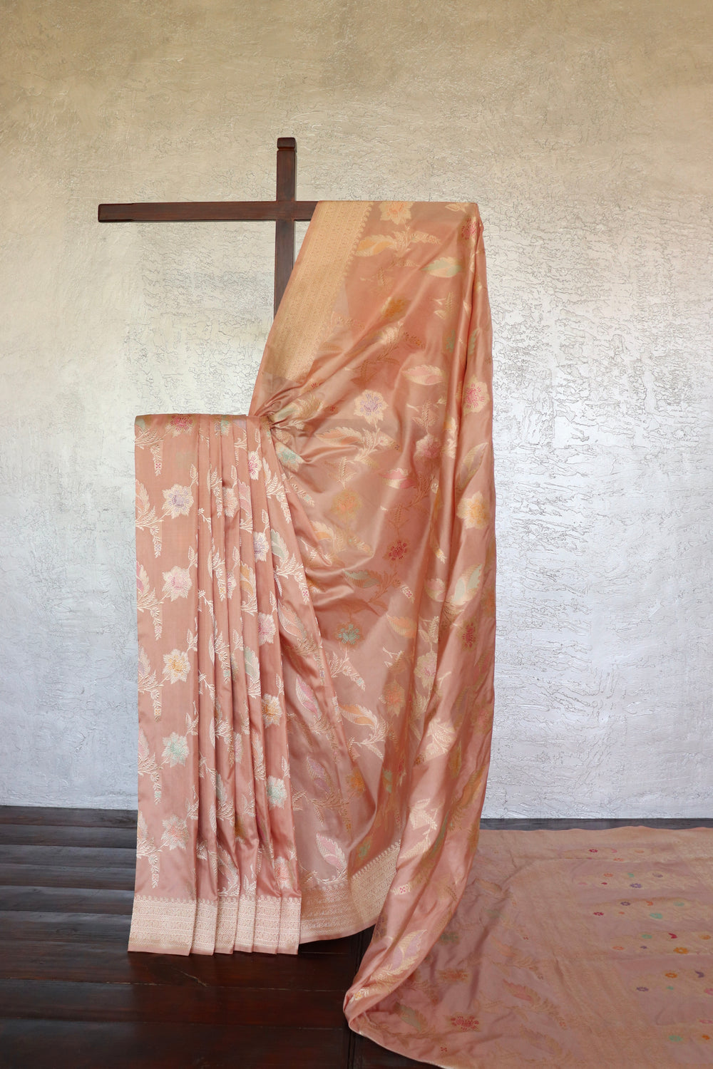 Dusty Rose Meenadar Banarsi Silk Saree - front drape