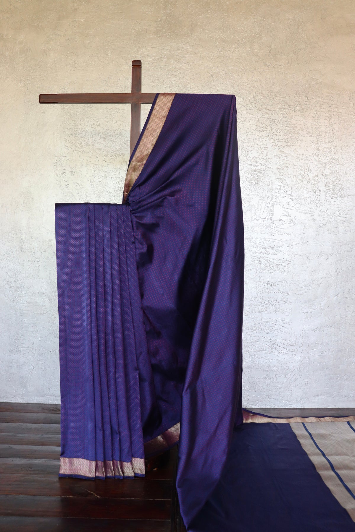 Royal Blue Tanchoi Banarsi Silk Saree - front drape