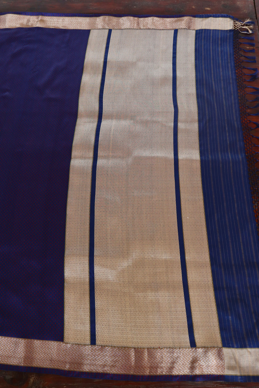 Royal Blue Tanchoi Banarsi Silk Saree - photo 5