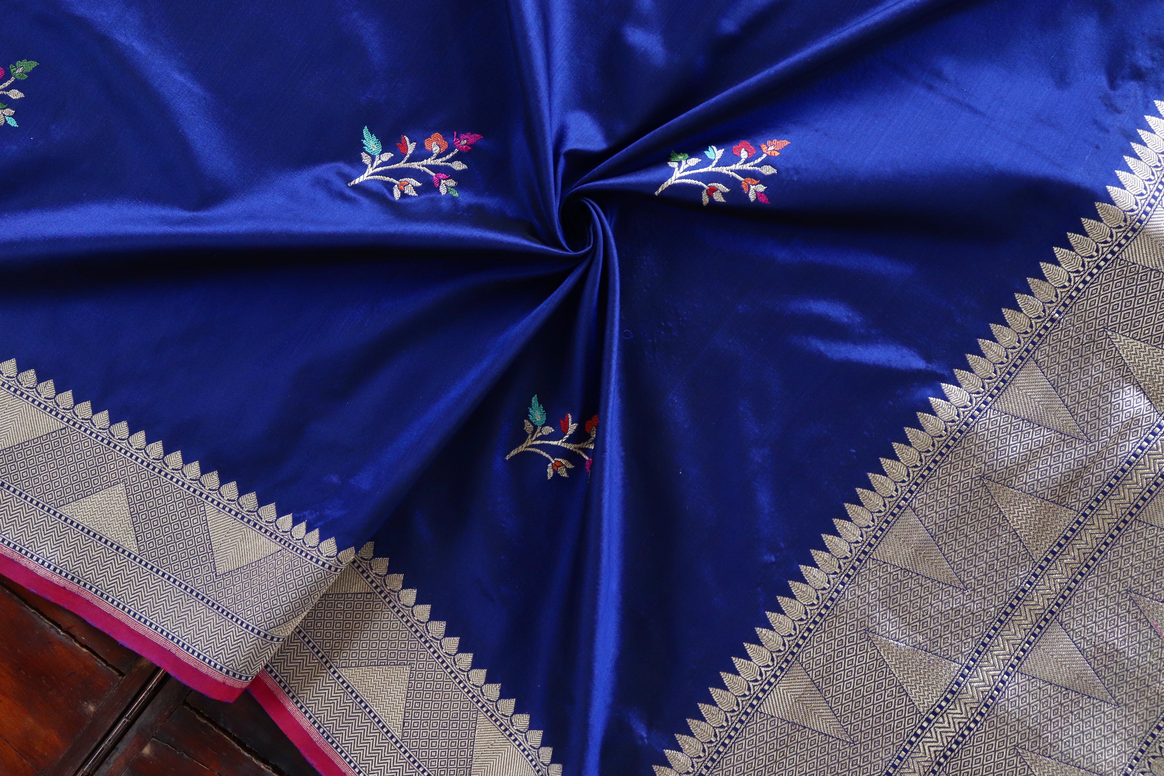 Navy Blue Kadhua Motif Pure Silk Handloom Banarasi Dupatta