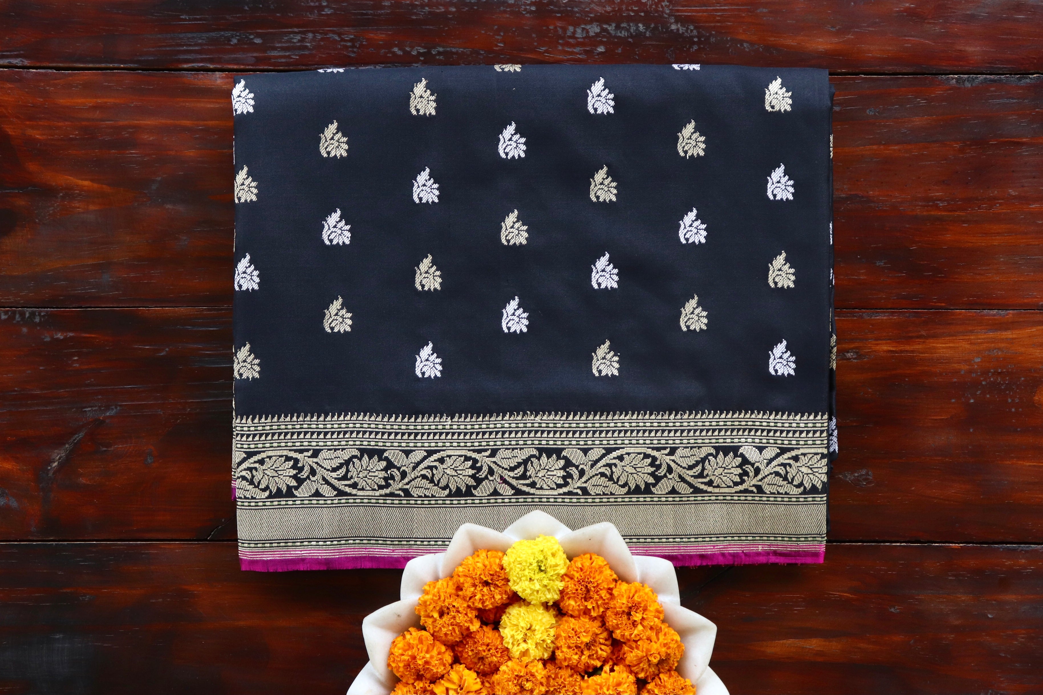 Black Sona Rupa Pure Silk Handloom Banarasi Saree