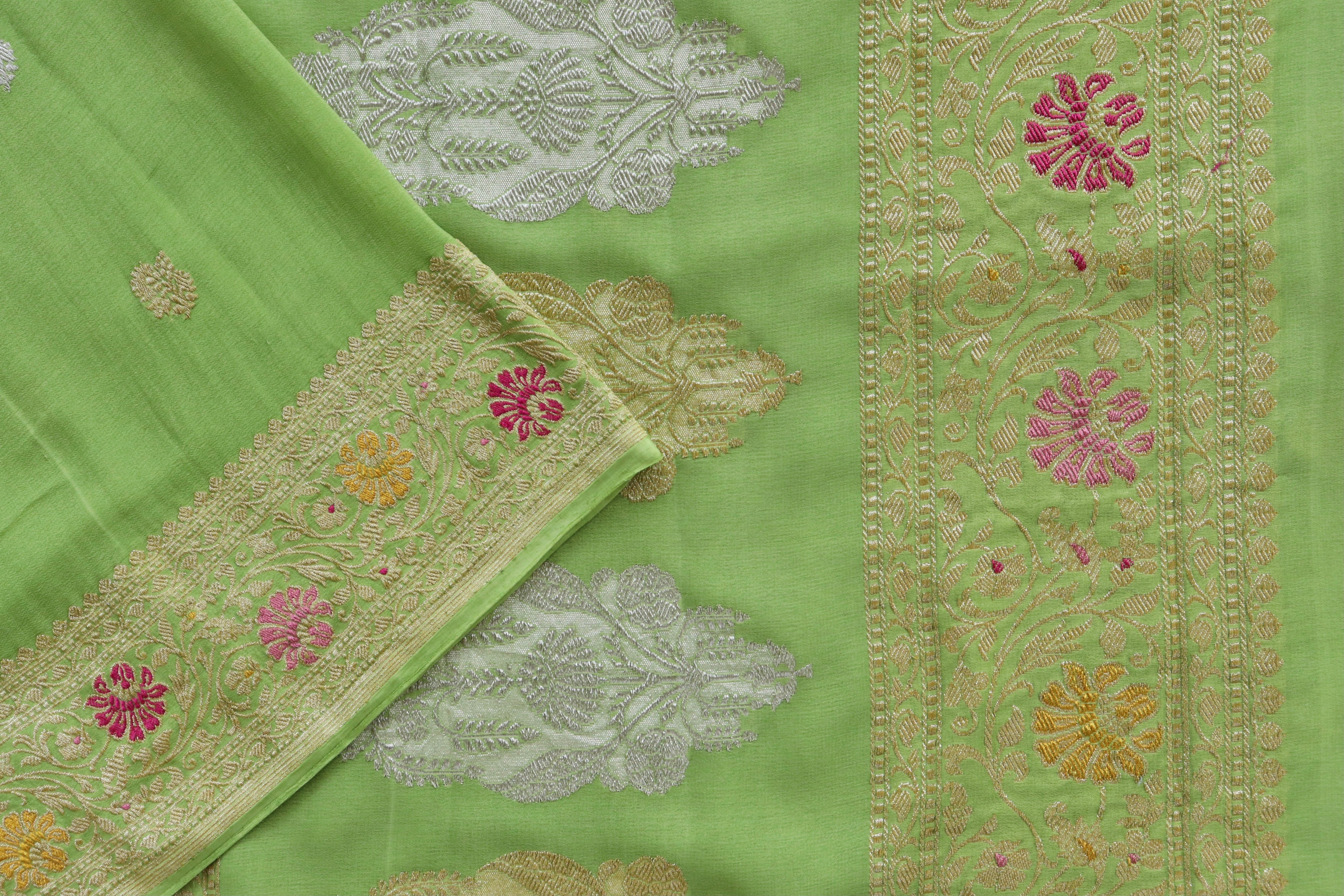 Parrot Green Kadhua Georgette Handloom Saree