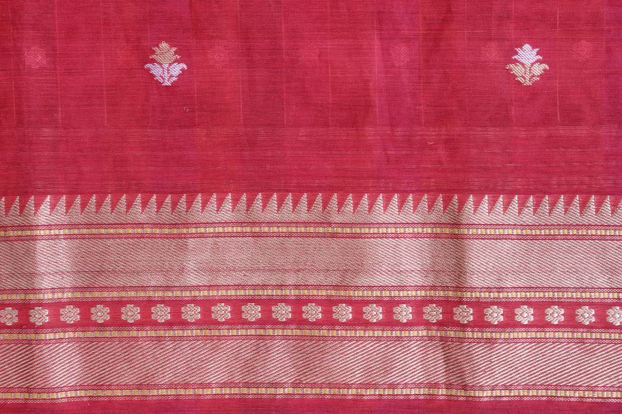 Kadhua thread-by-thread motif on Multicolor Kora Banarasi saree