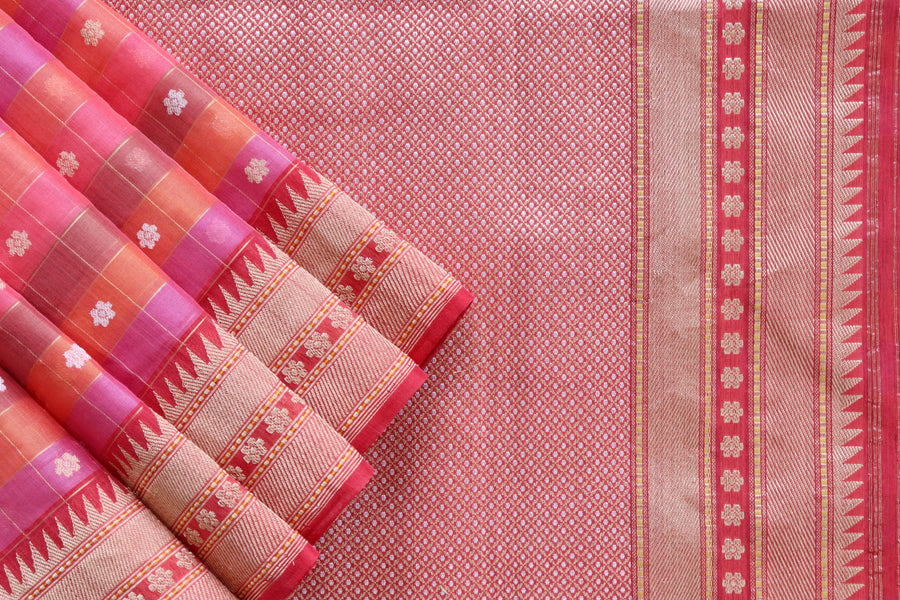 Colour close-up of Multicolor Kora Kadhua saree