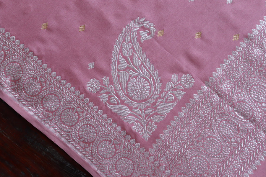 Salmon Pink Kadhua Weave Pure Silk Handloom Banarasi Saree