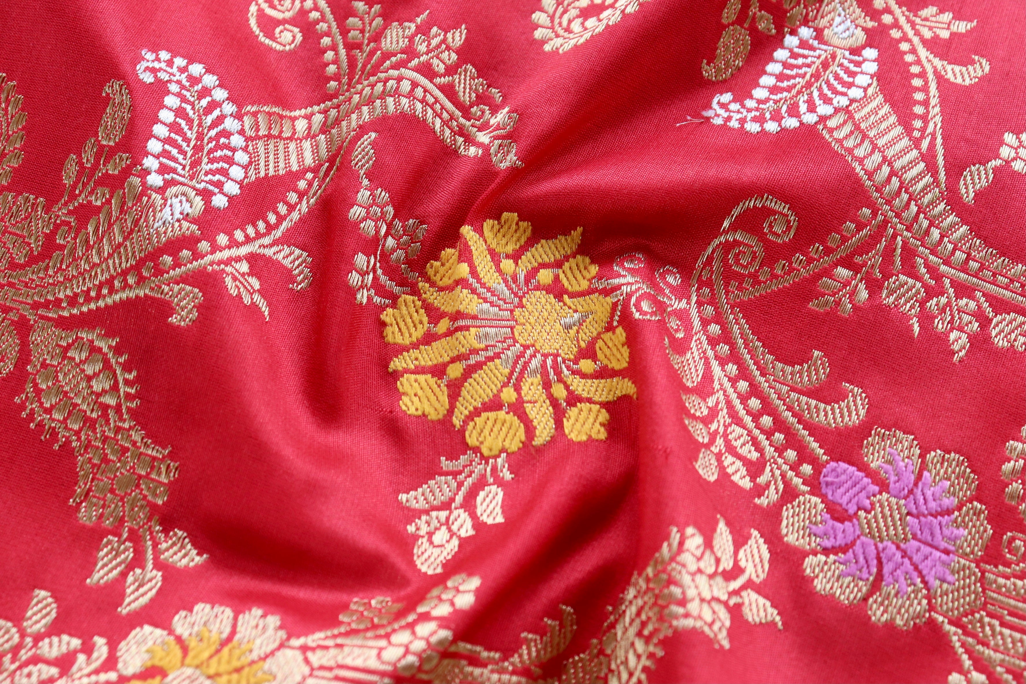 Red Meenadar Jangla Pure Silk Handloom Banarasi Saree