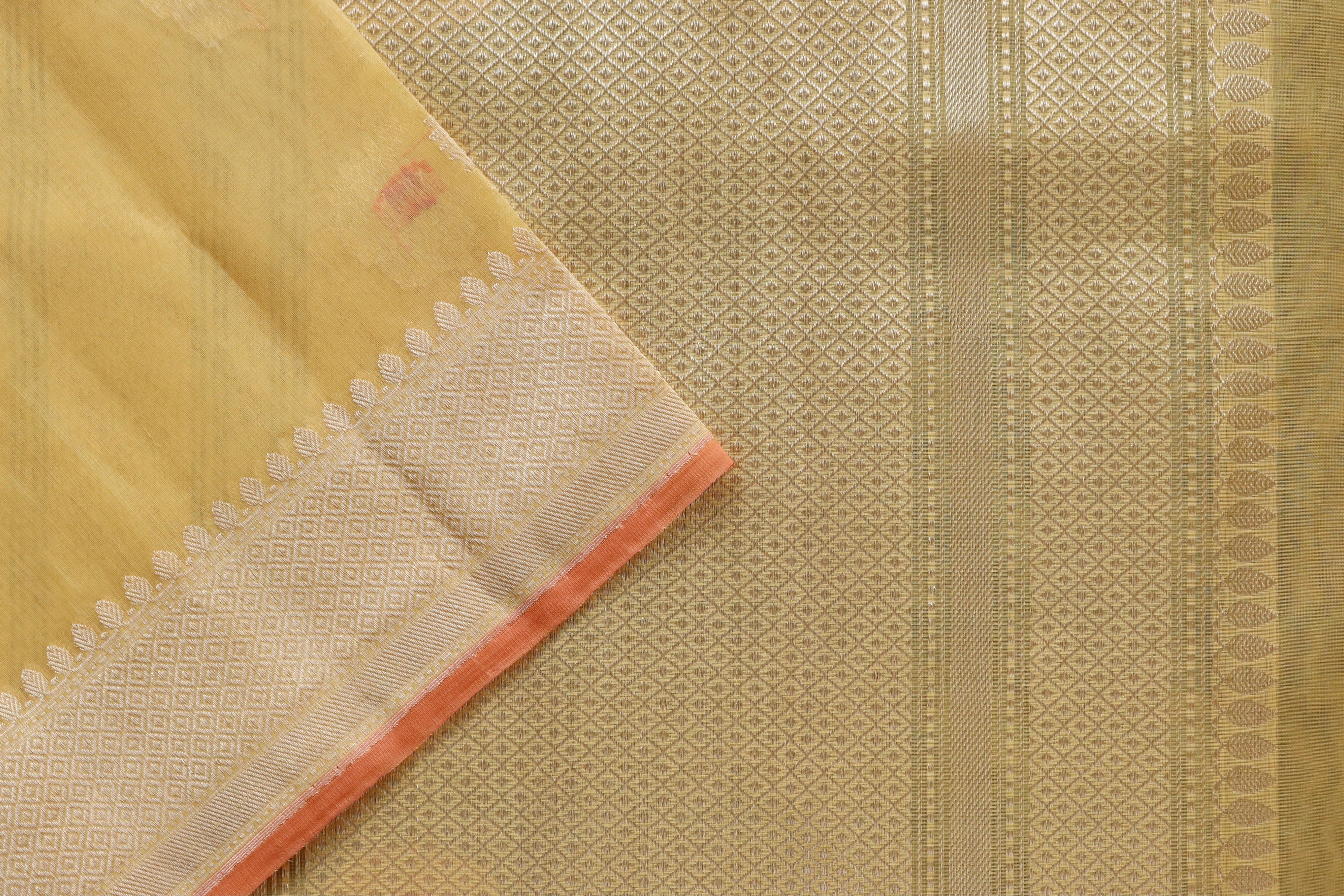 Yellow Genda Motif Pure Silk Handloom Banarasi Saree