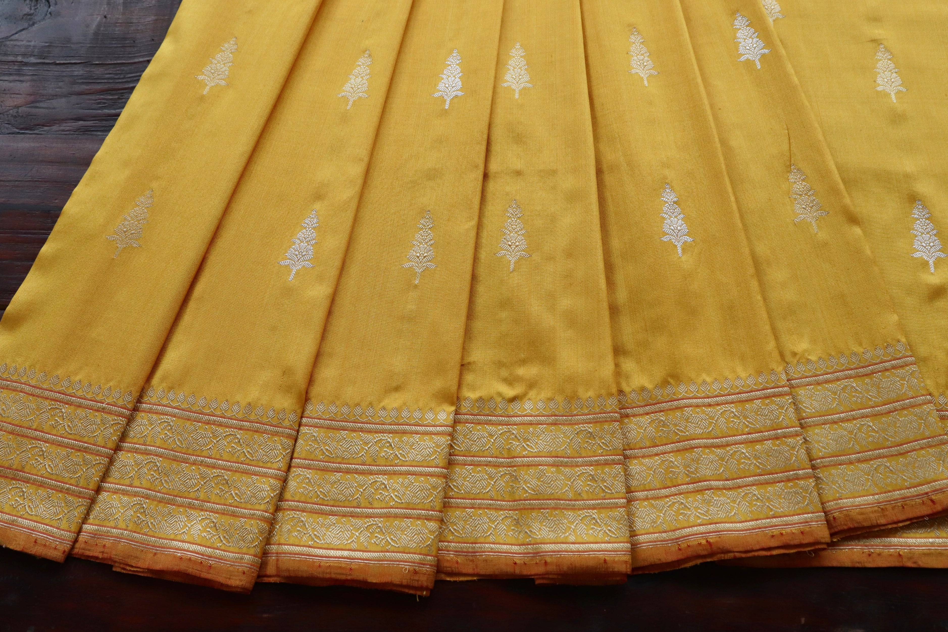 Yellow Kadhua Motif Pure Silk Handloom Banarasi Saree