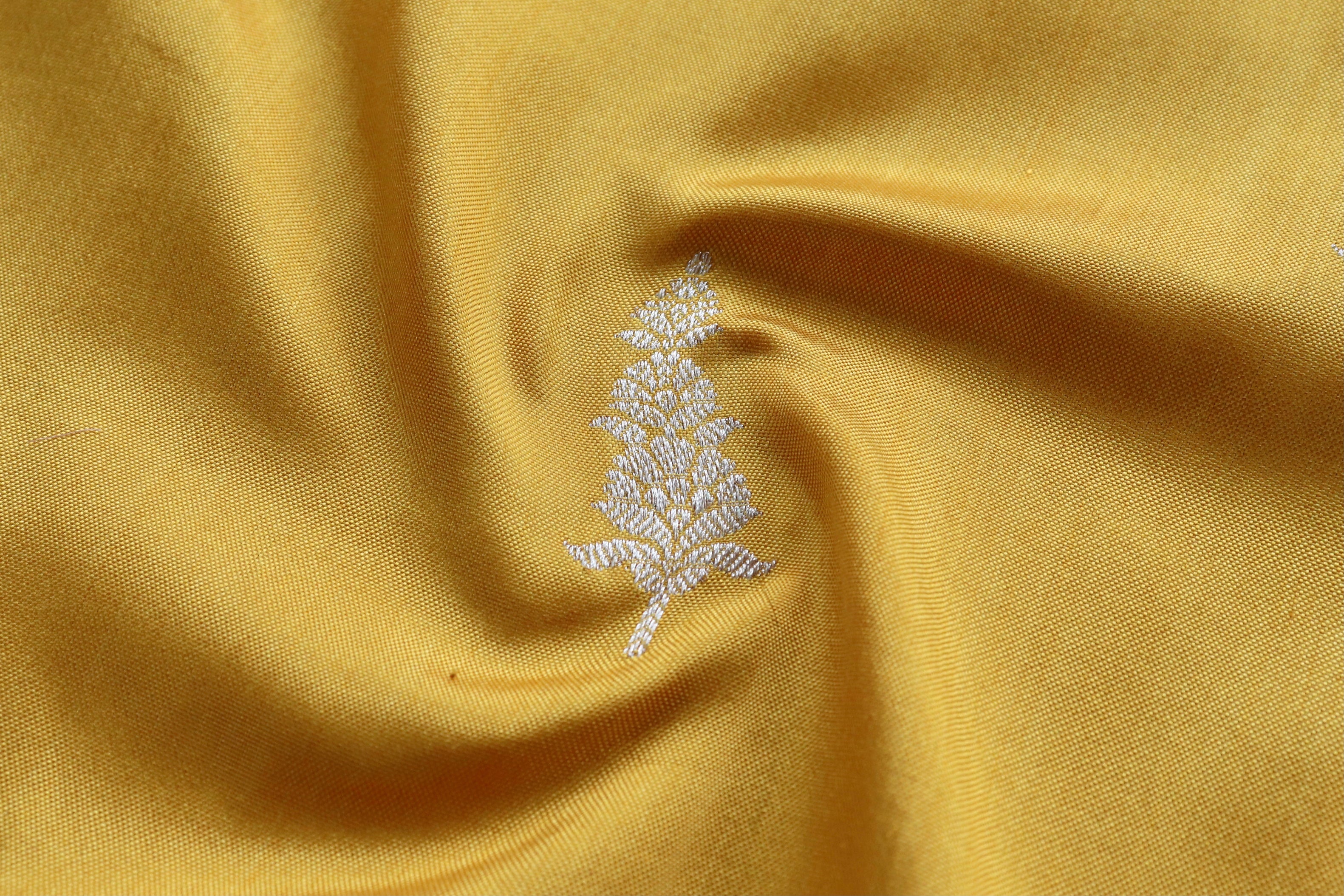 Yellow Kadhua Motif Pure Silk Handloom Banarasi Saree