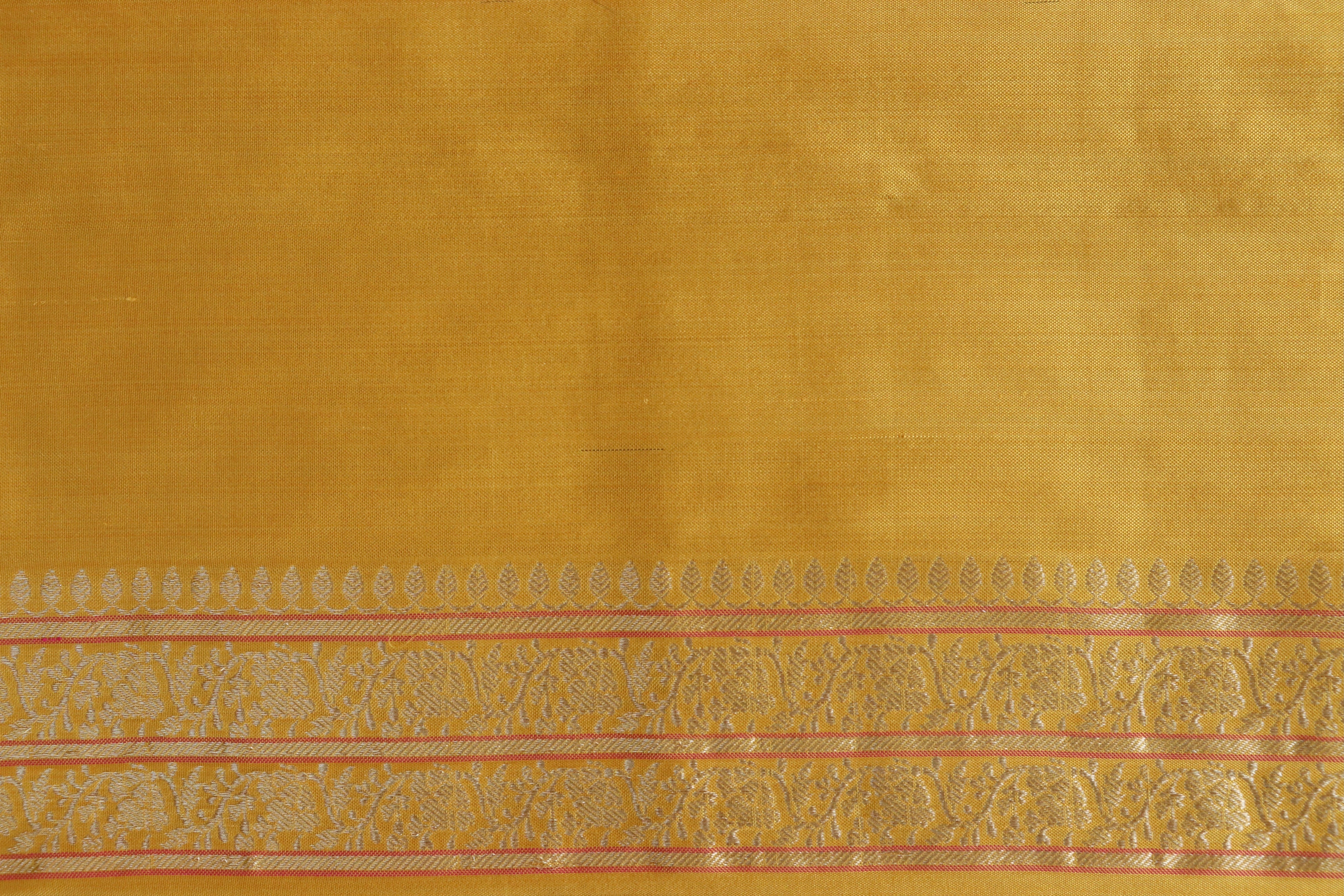 Yellow Kadhua Motif Pure Silk Handloom Banarasi Saree