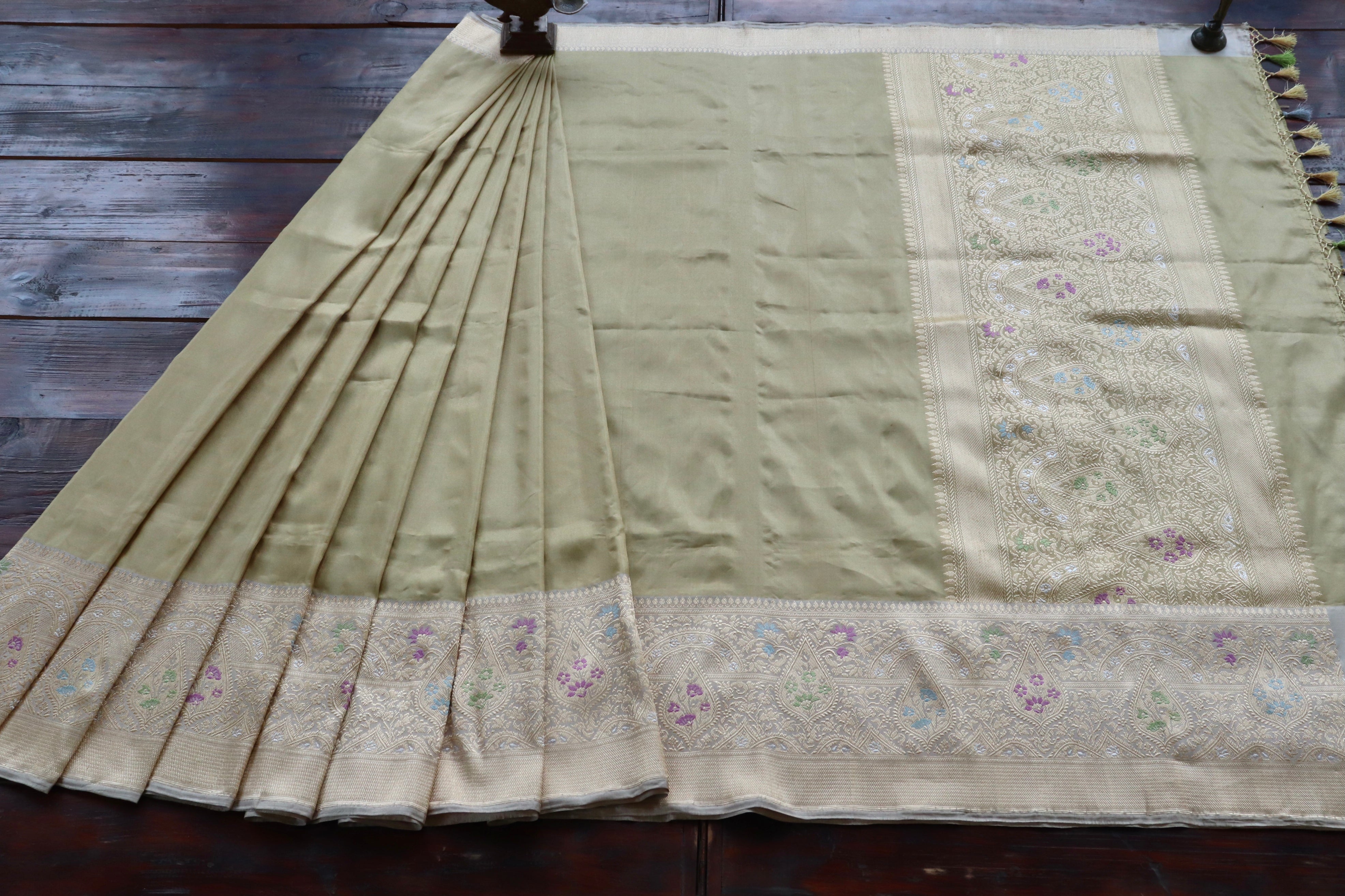 Gold & Grey Tissue With Meenadar Silk Kadiyal Banarasi Saree