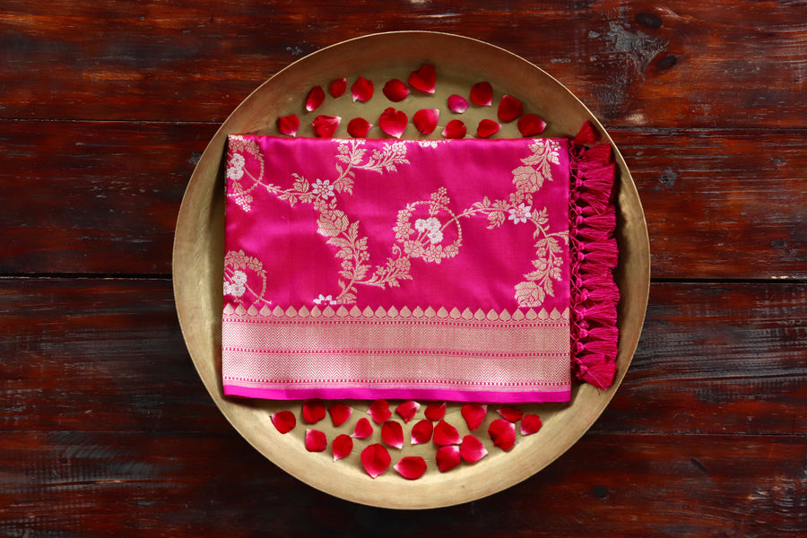 Pink pure Katan silk Banarasi dupatta with scrolling vines and florals in continuous Jangla layout.