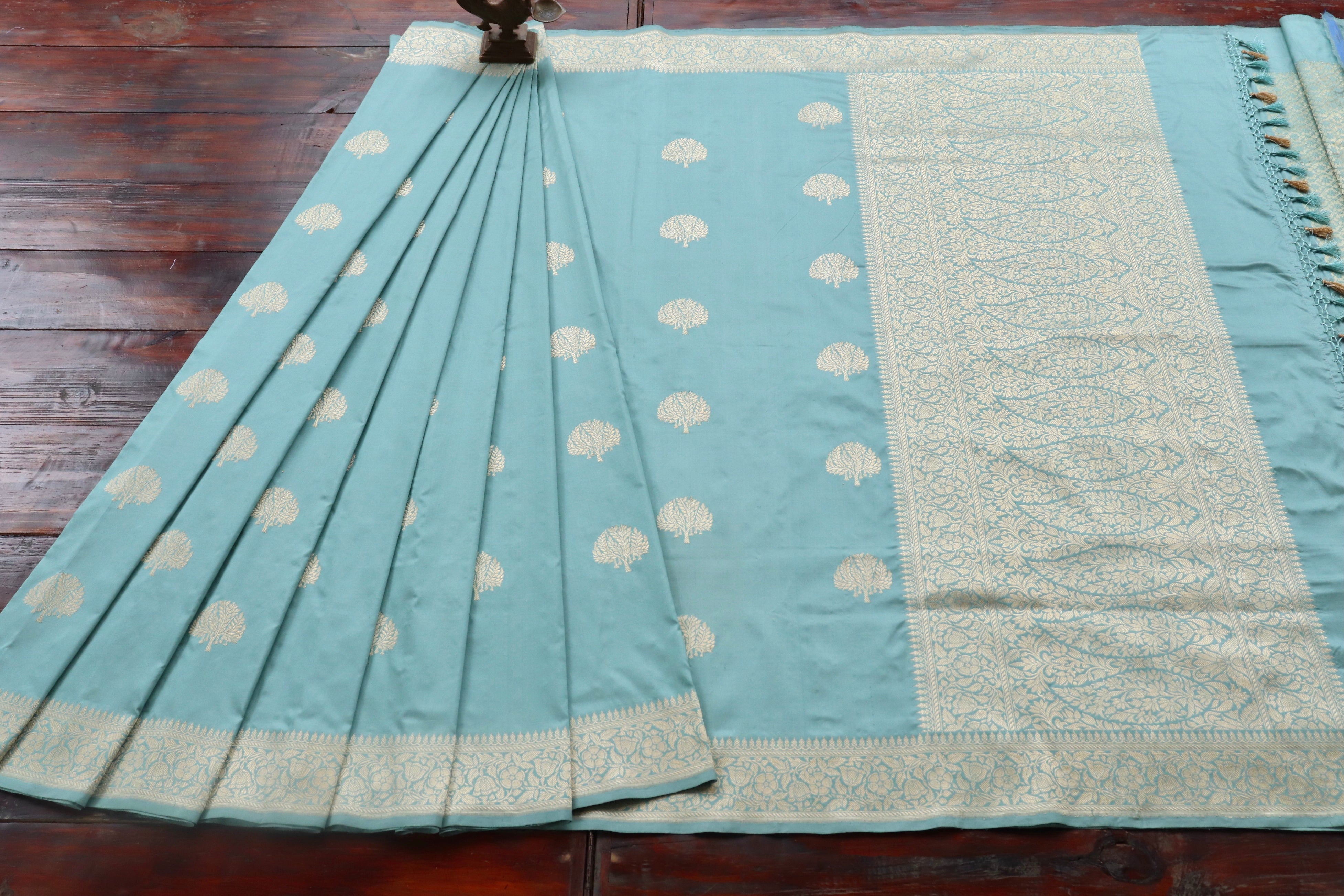 Sky Blue Kadhua Motif Pure Silk Handloom Banarasi Saree
