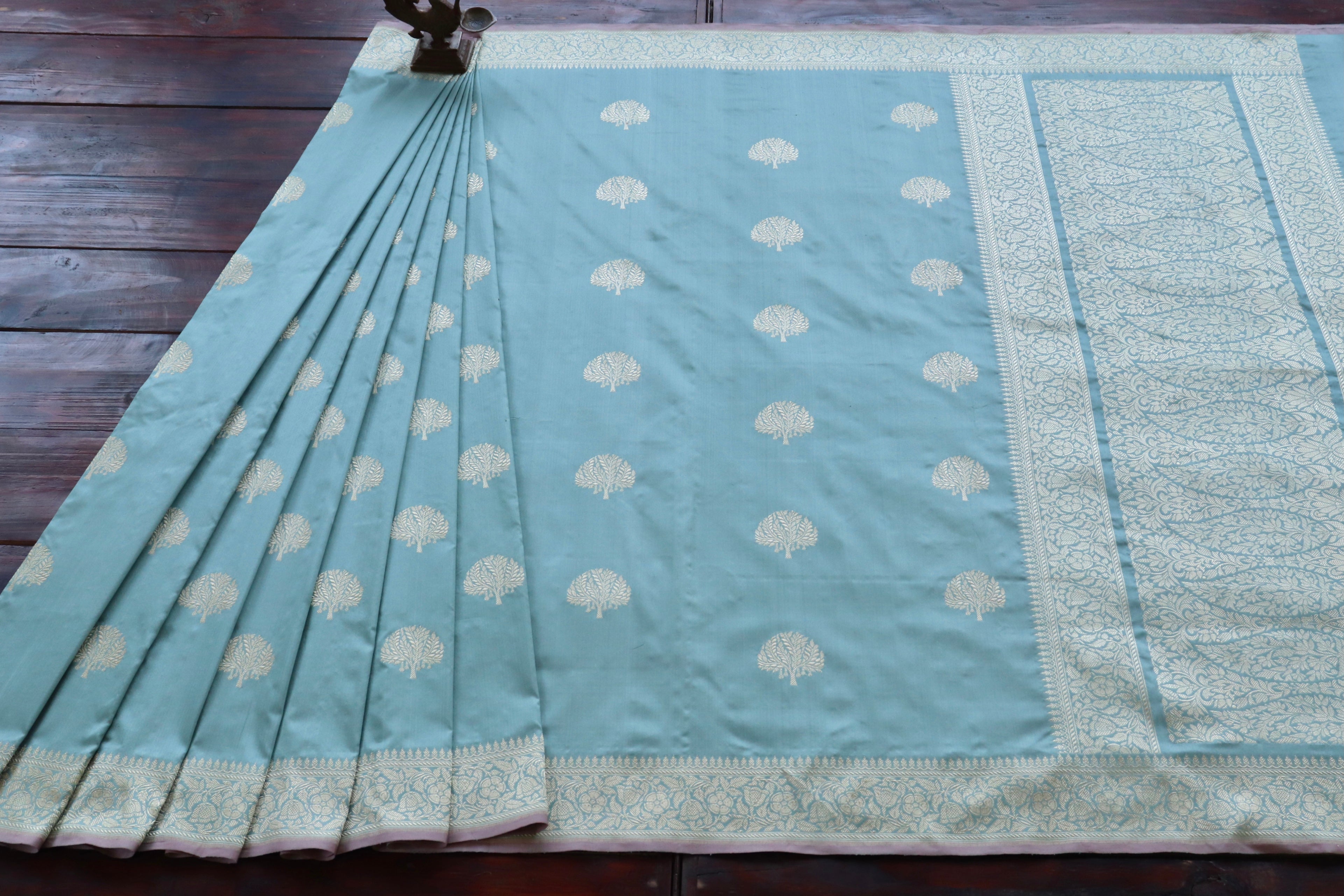 Powder Blue Kadhua Motif Pure Silk Handloom Banarasi Saree