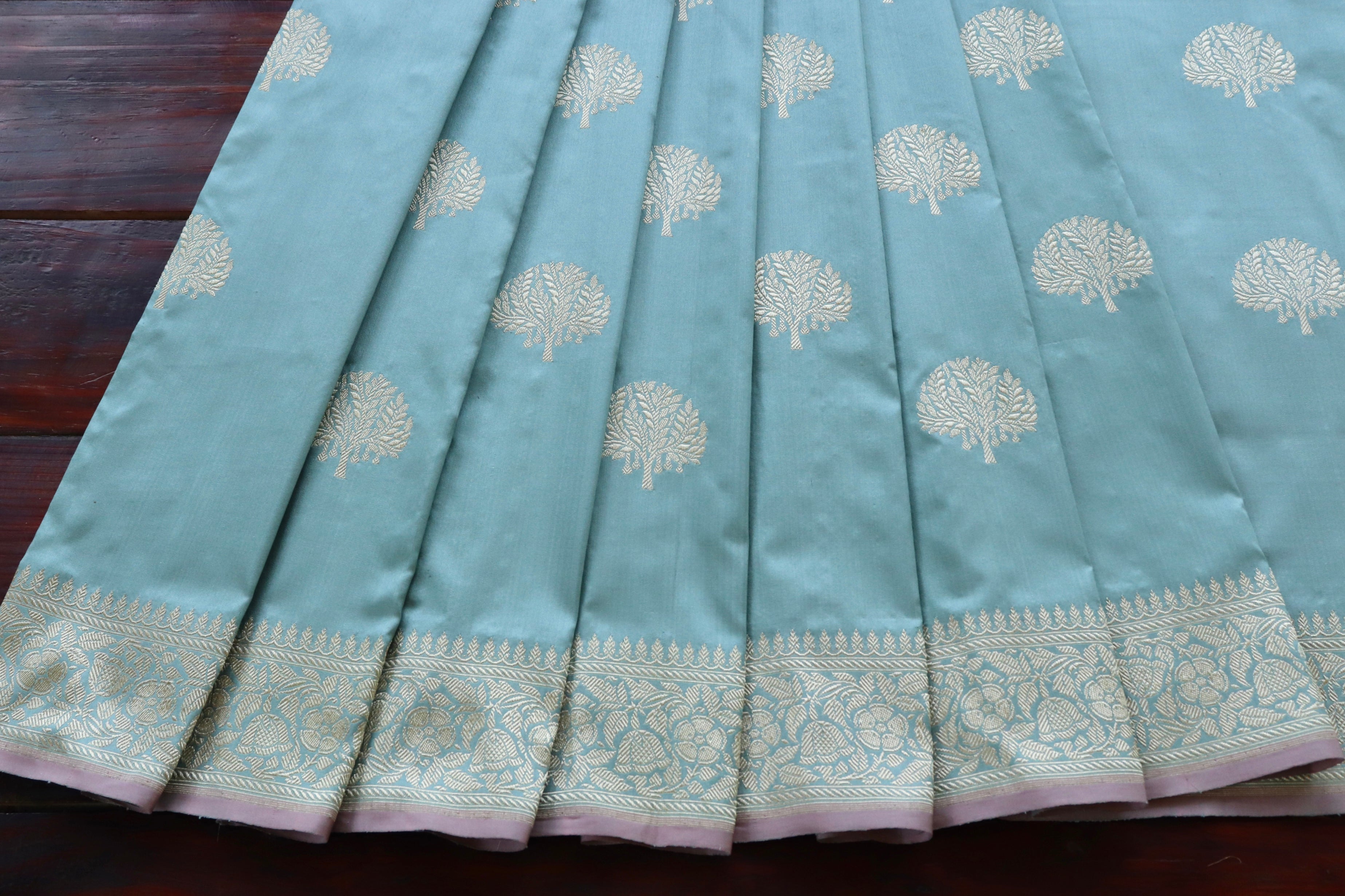 Powder Blue Kadhua Motif Pure Silk Handloom Banarasi Saree