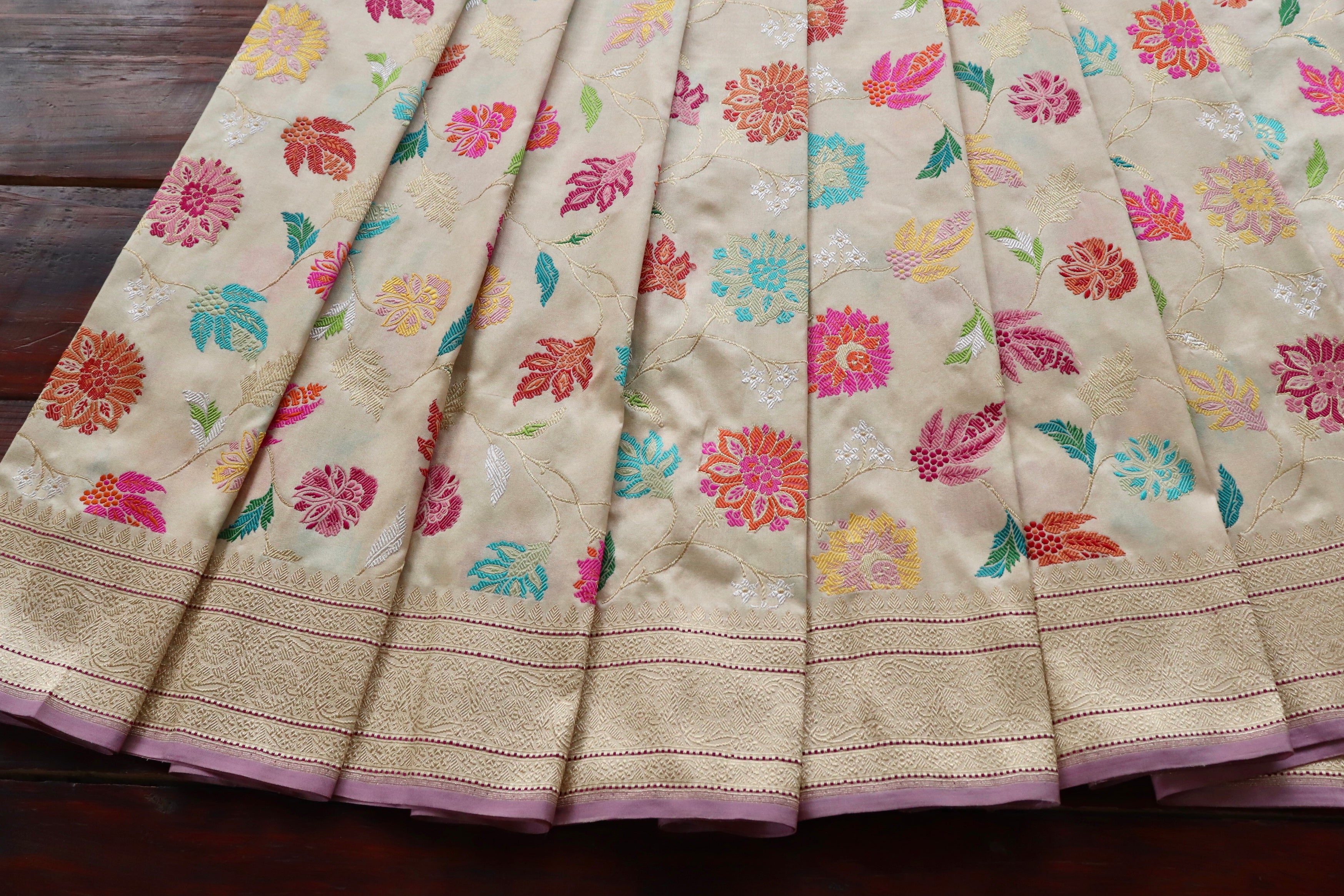 Ivory Kimkhab Pure Silk Handloom Banarasi Saree
