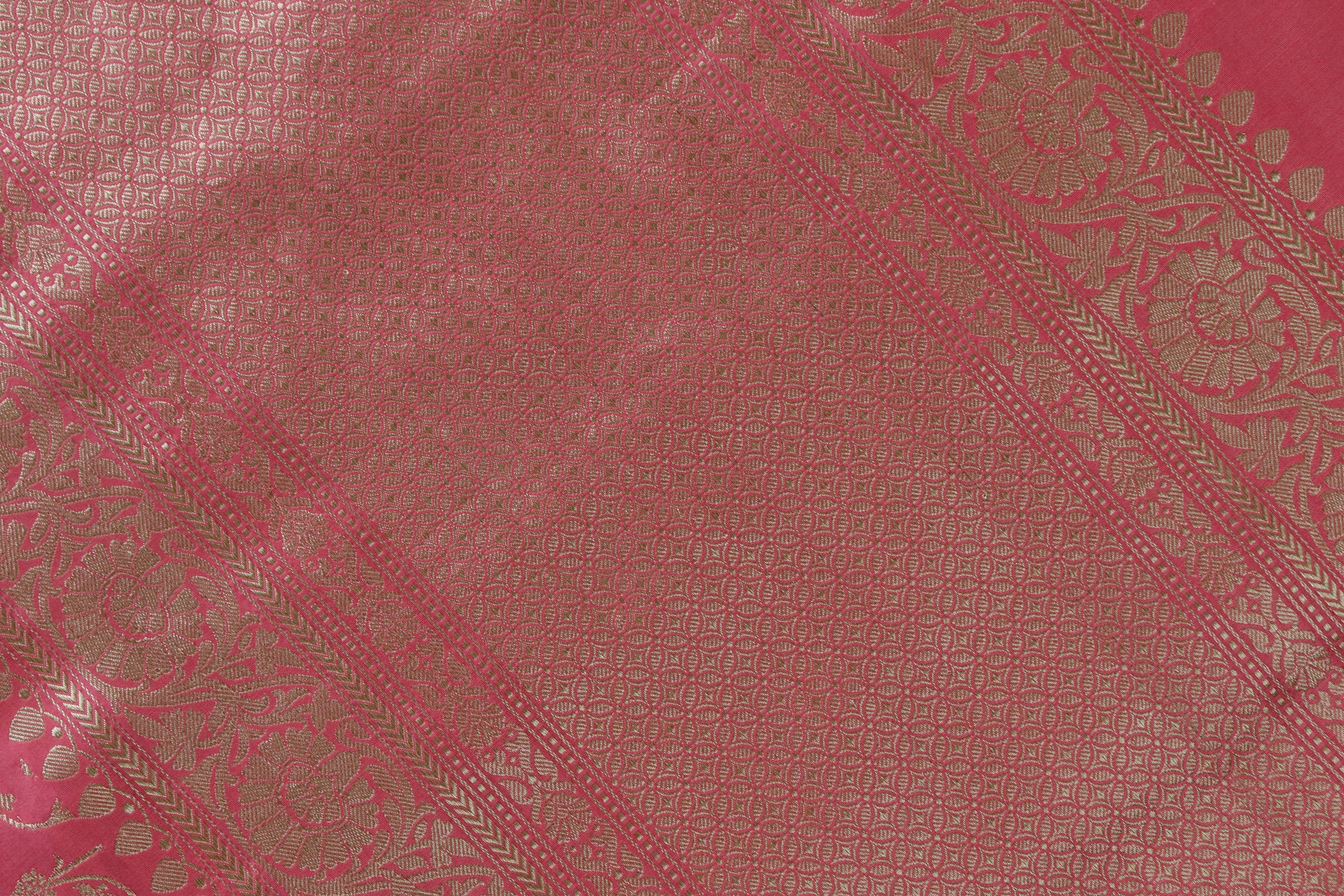 Peachy Pink  Meenadar Kadhua Pure Silk Handloom Banarasi Saree