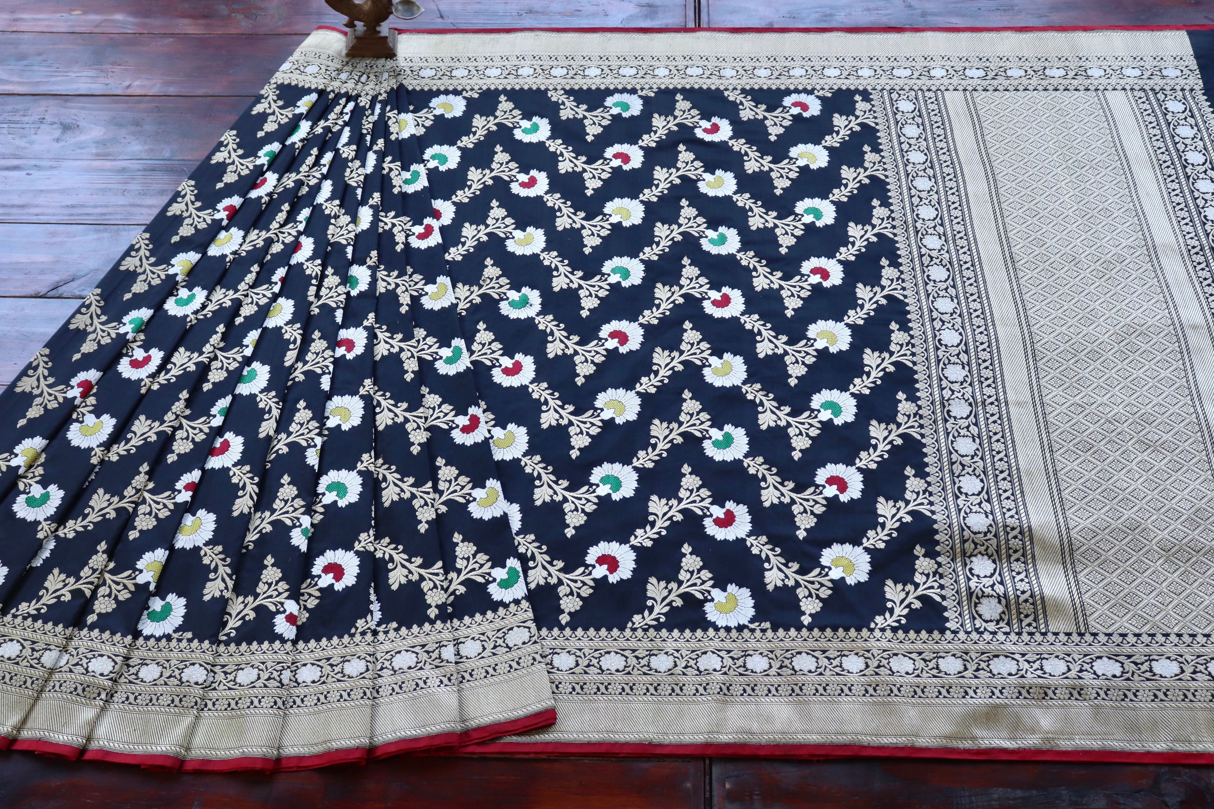 Black  Zig Zag Jangla Pure Silk Handloom Banarasi Saree