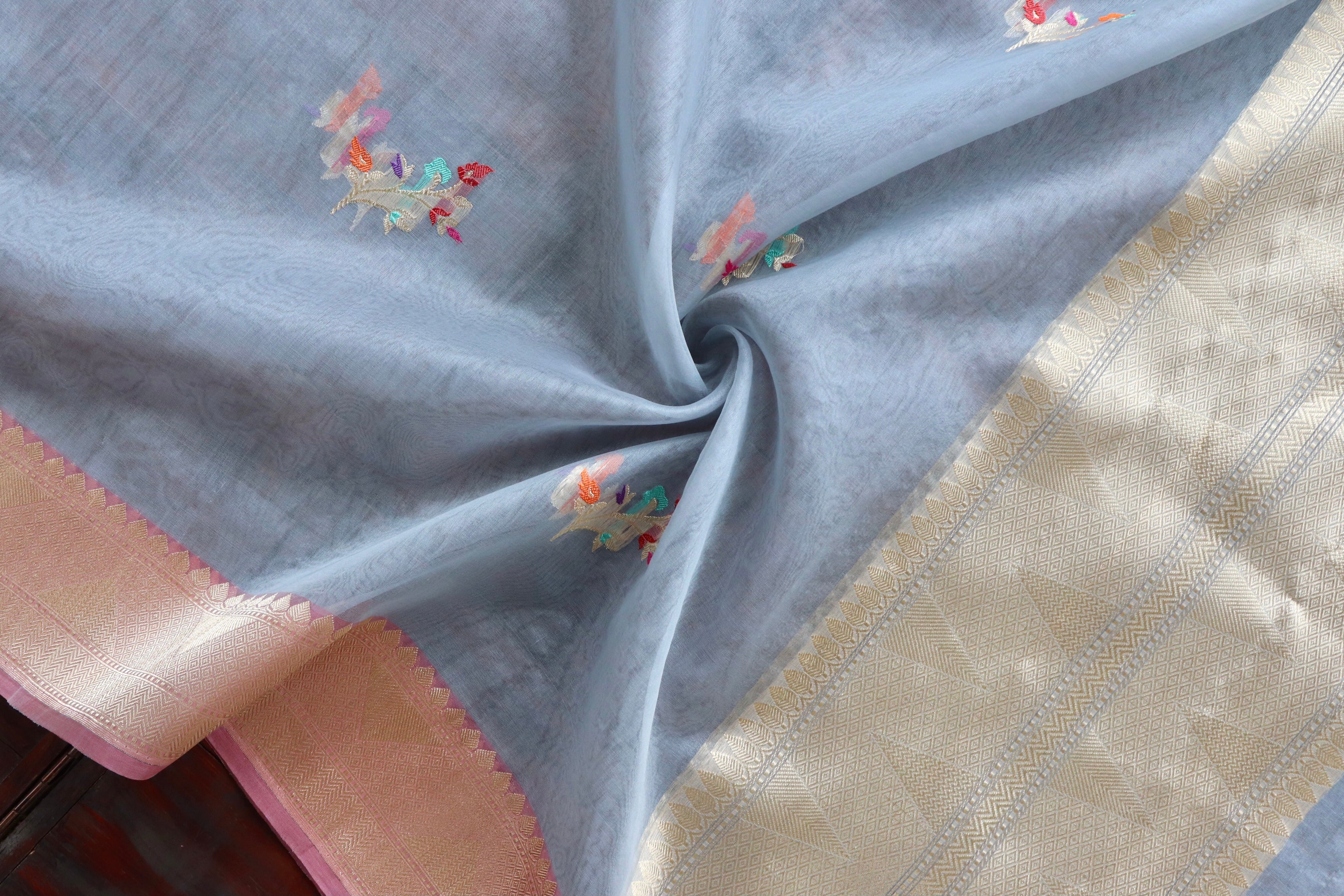 Grey Leaf Motif Pure Kora Silk Handloom Banarasi Dupatta