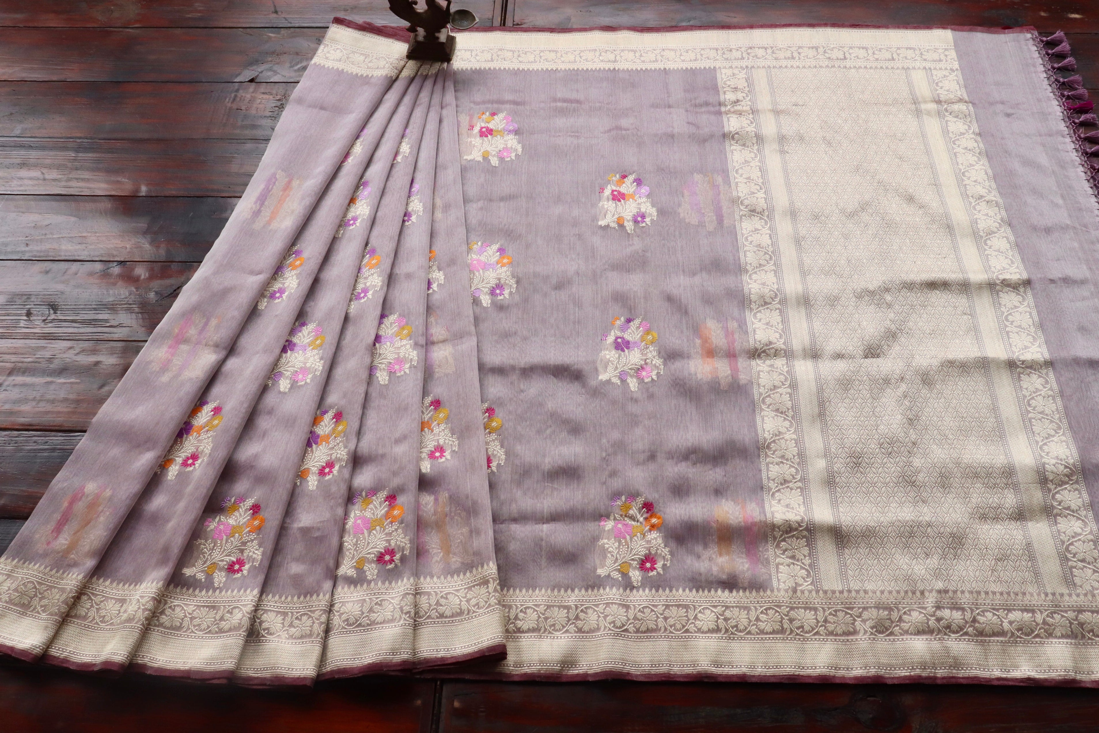 Lilac Guldasta Motif Pure Kora Silk Handloom Saree