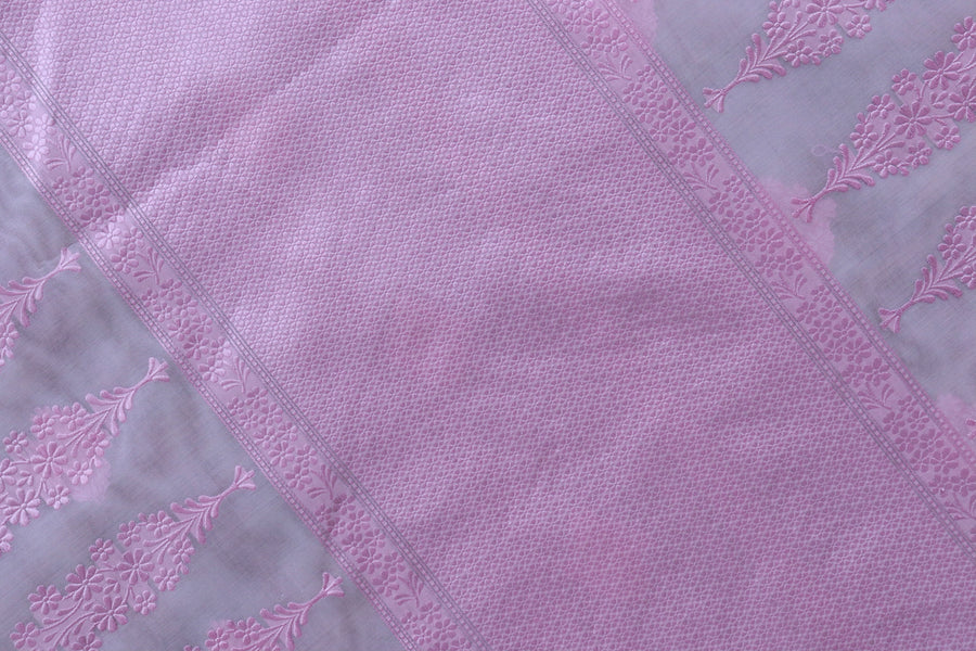 Pleat detail of Pink Resham Kadhua Kora saree