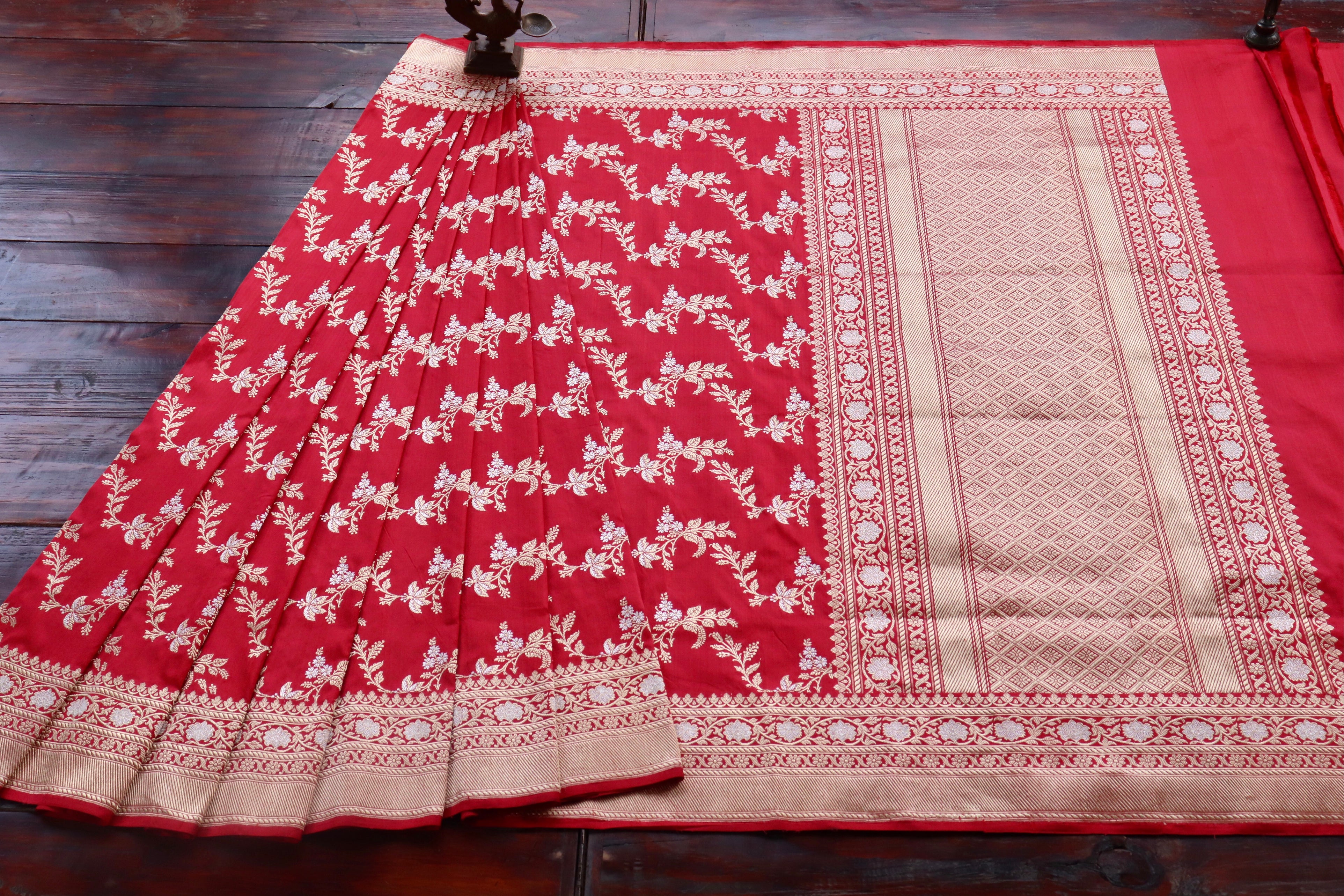 Classic Red Kadhua Phool Jangla Katan Silk Saree
