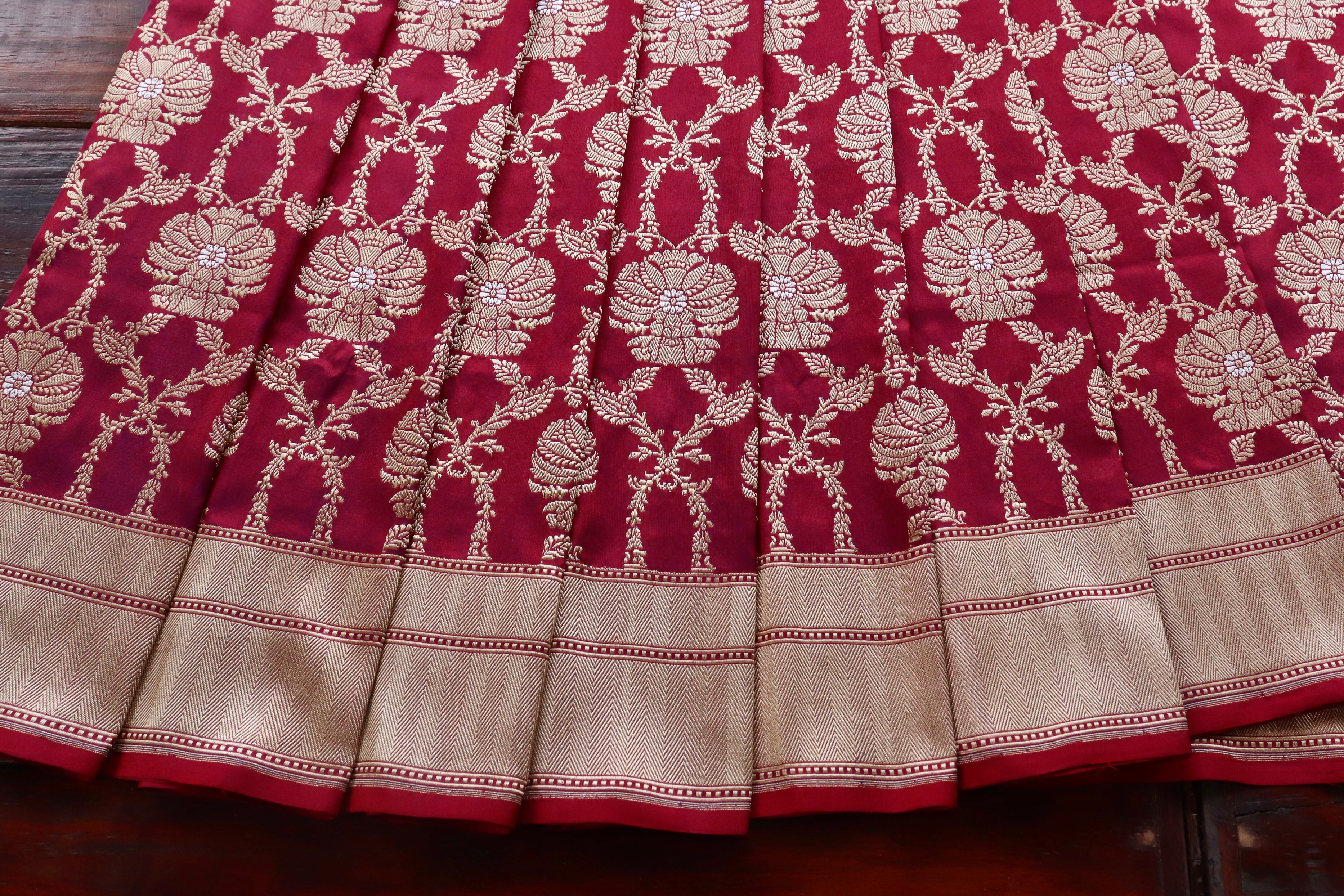 Burgundy Chinar Jangla Pure Silk Handloom Banarasi Saree