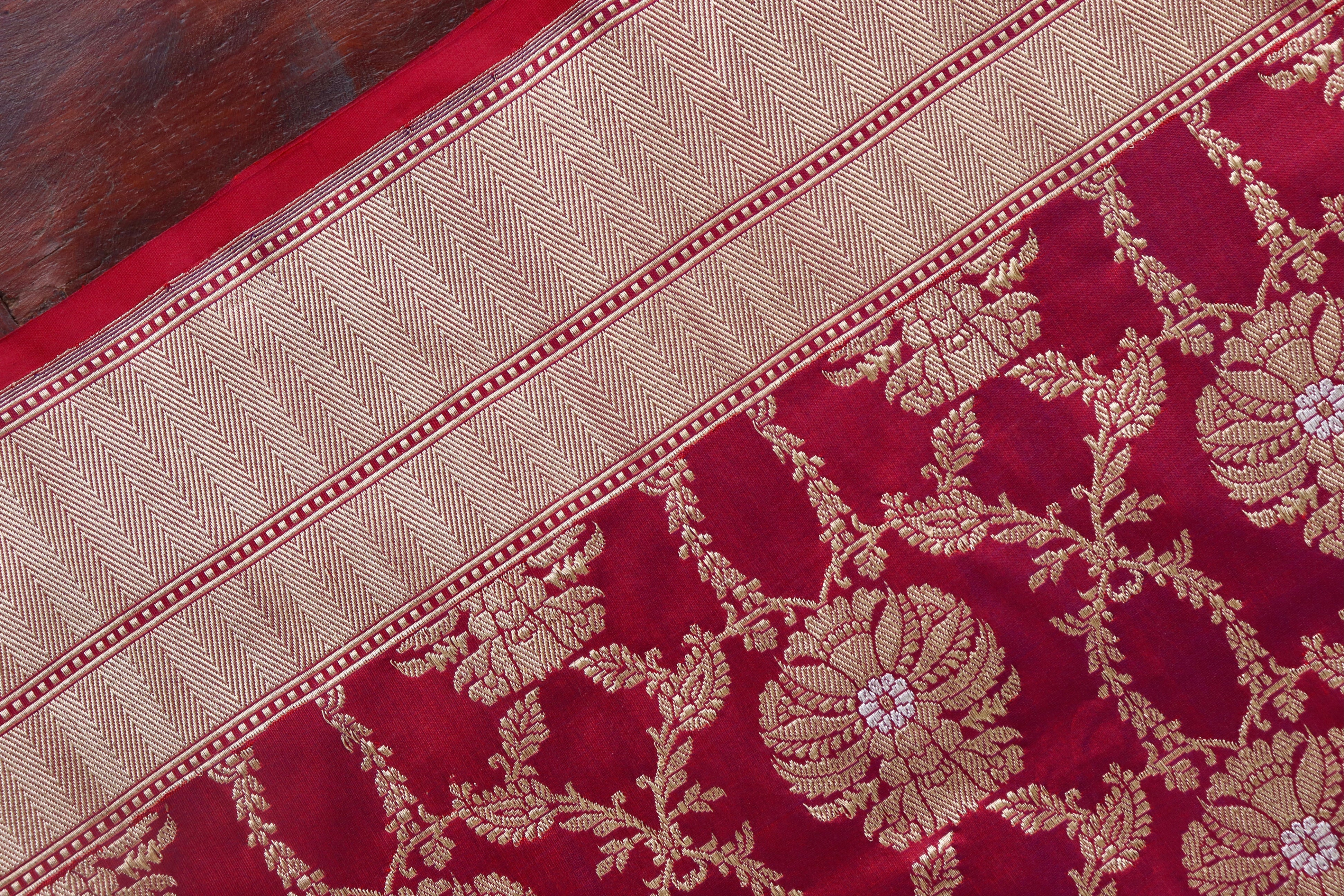 Burgundy Chinar Jangla Pure Silk Handloom Banarasi Saree