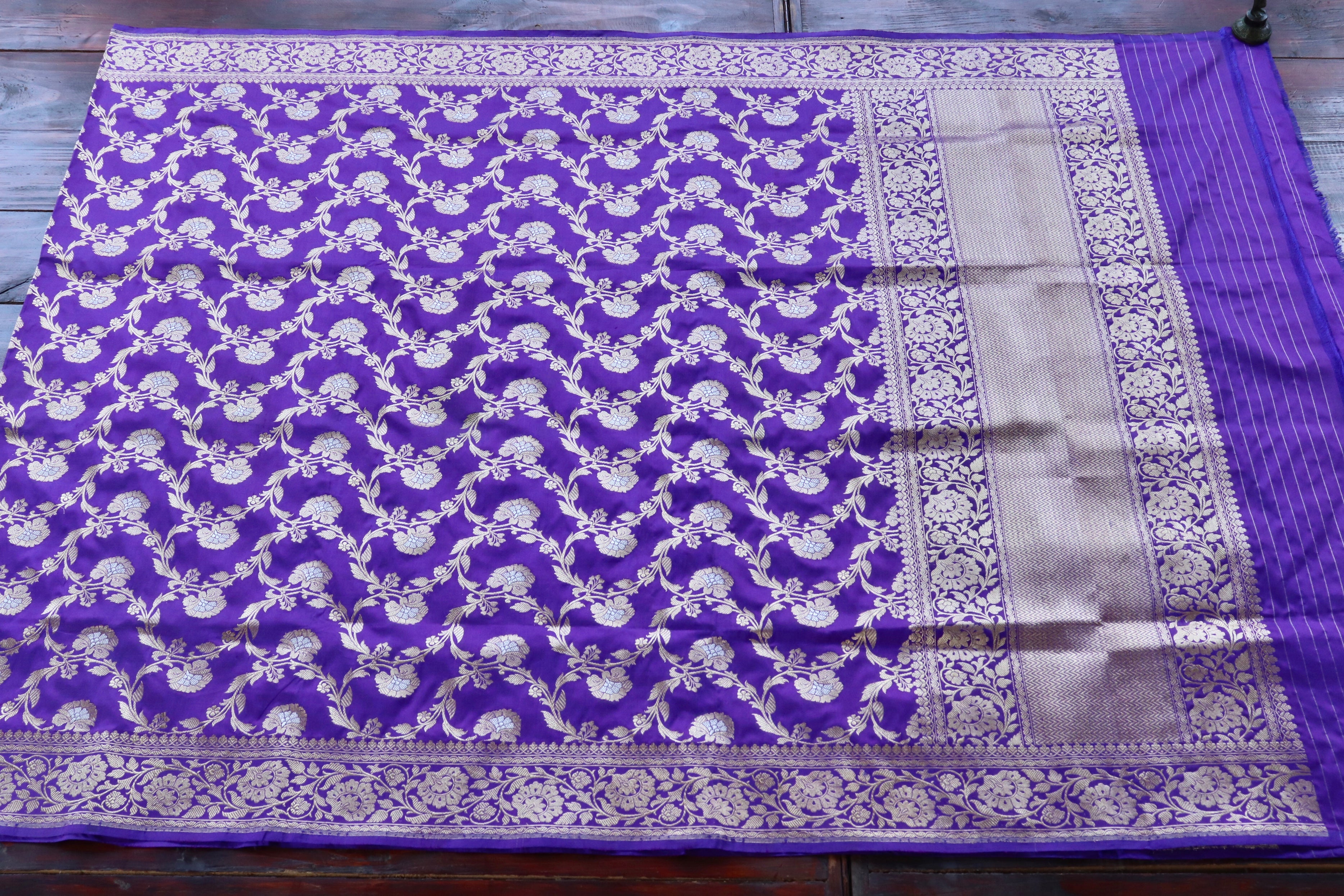 Violet Jangla Pure Silk Handloom Banarasi Dupatta