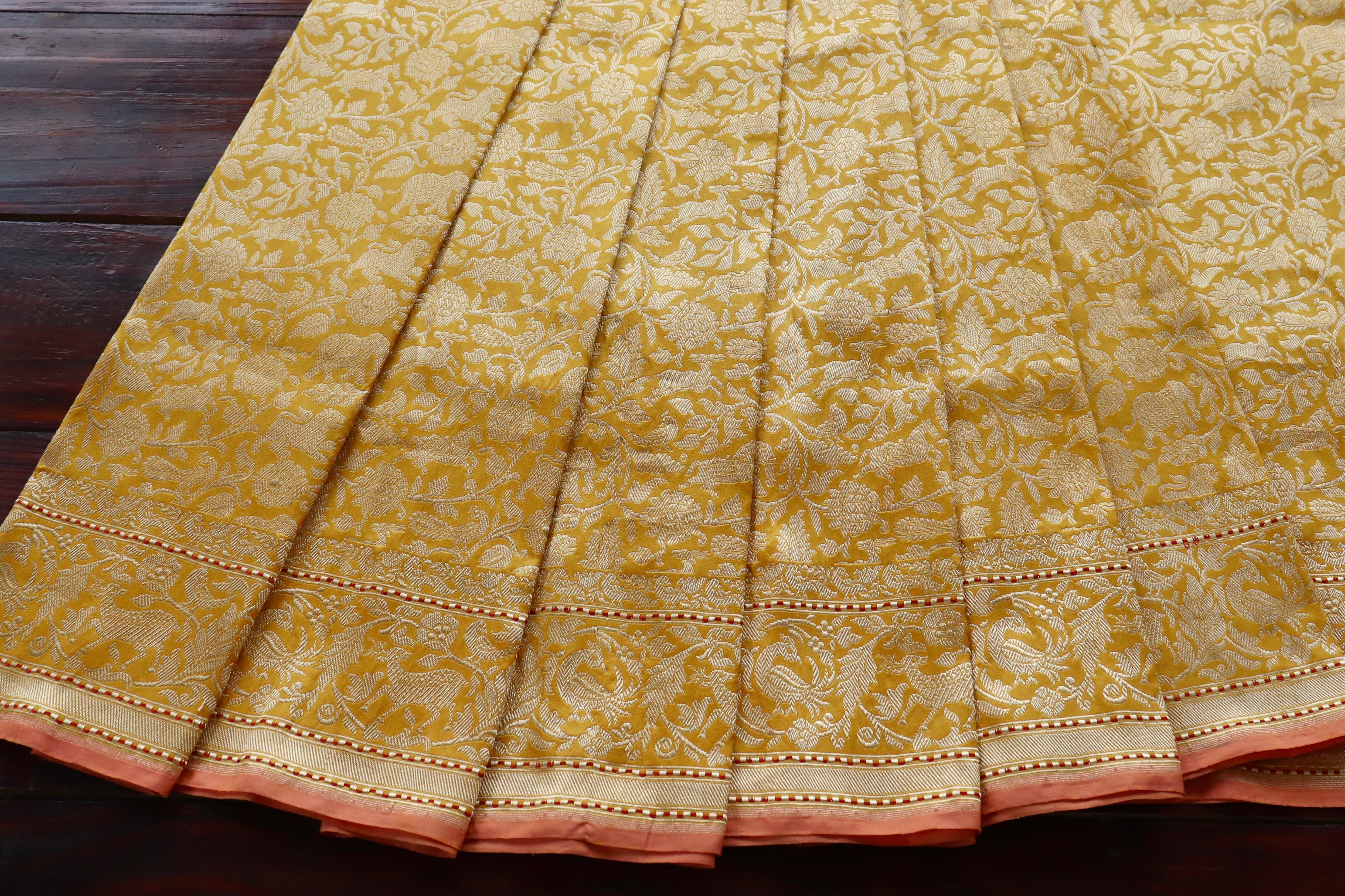 Yellow Tanchoi Shikargah Pure Silk Handloom Banarasi Saree