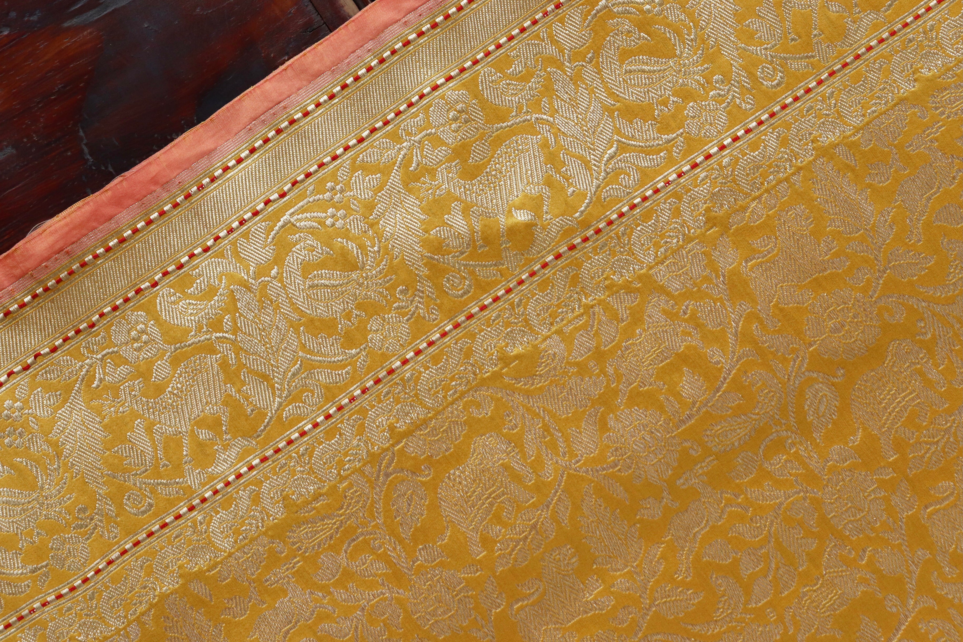 Yellow Tanchoi Shikargah Pure Silk Handloom Banarasi Saree