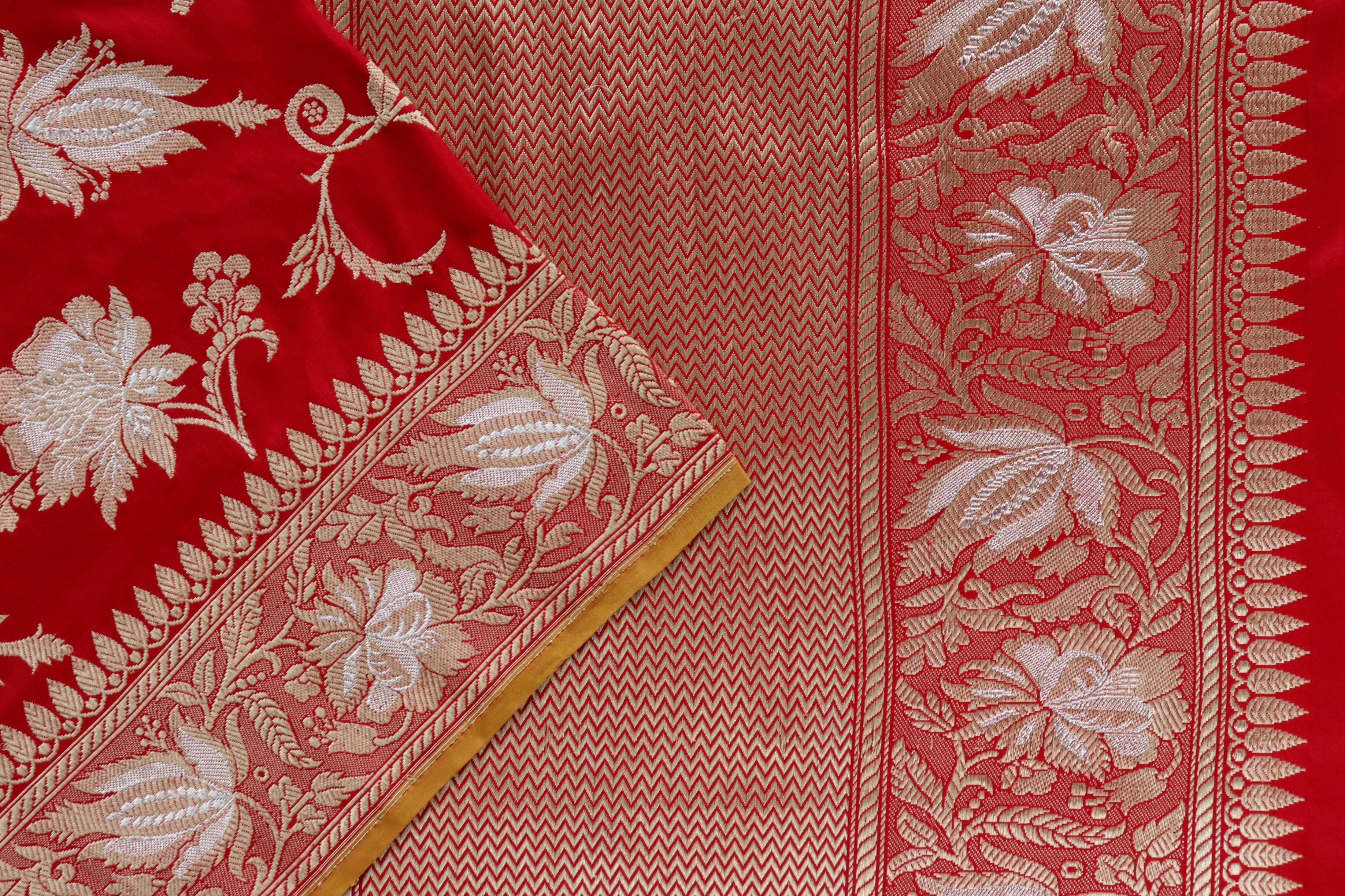Red Chinar Jangla Pure Silk Handloom Banarasi Saree