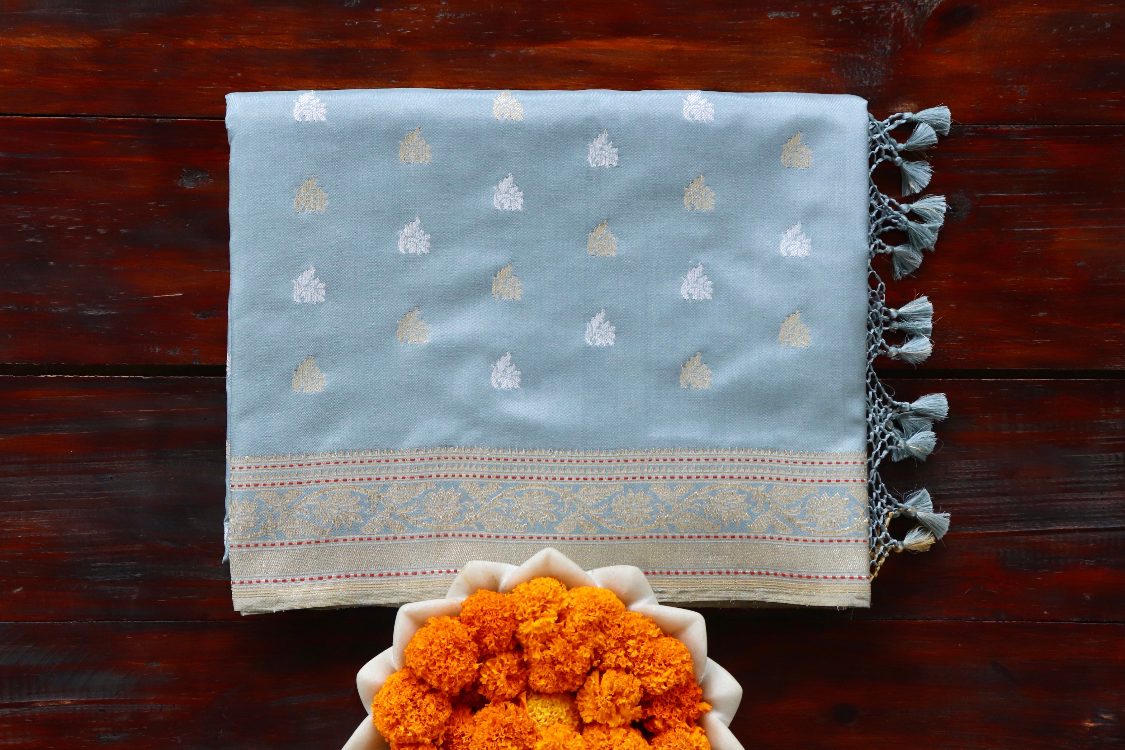 Grey Kadhua Motif Pure Silk Handloom Banarasi Saree