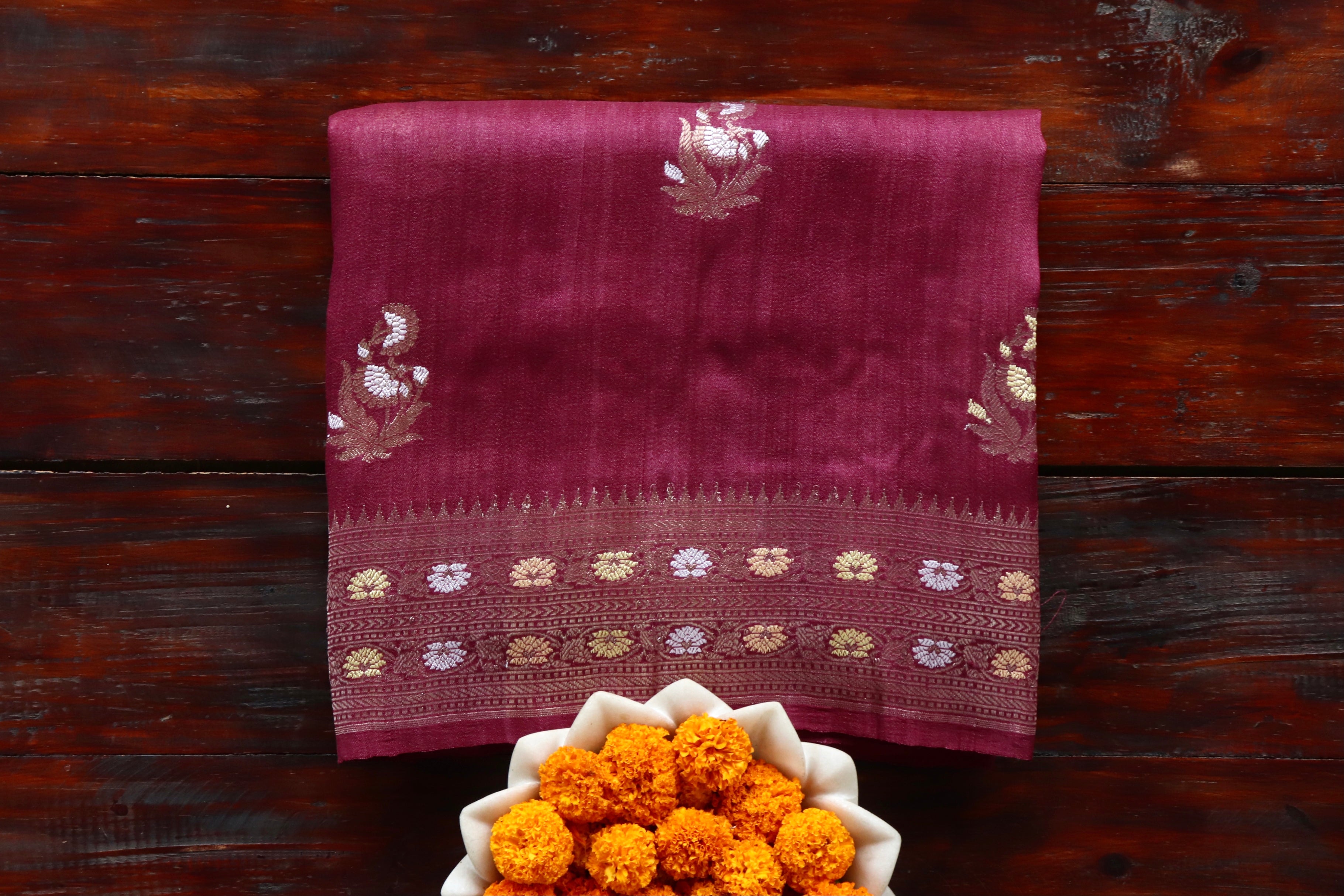 Maroon Guldasta Motif Handwoven Tussar Silk Saree