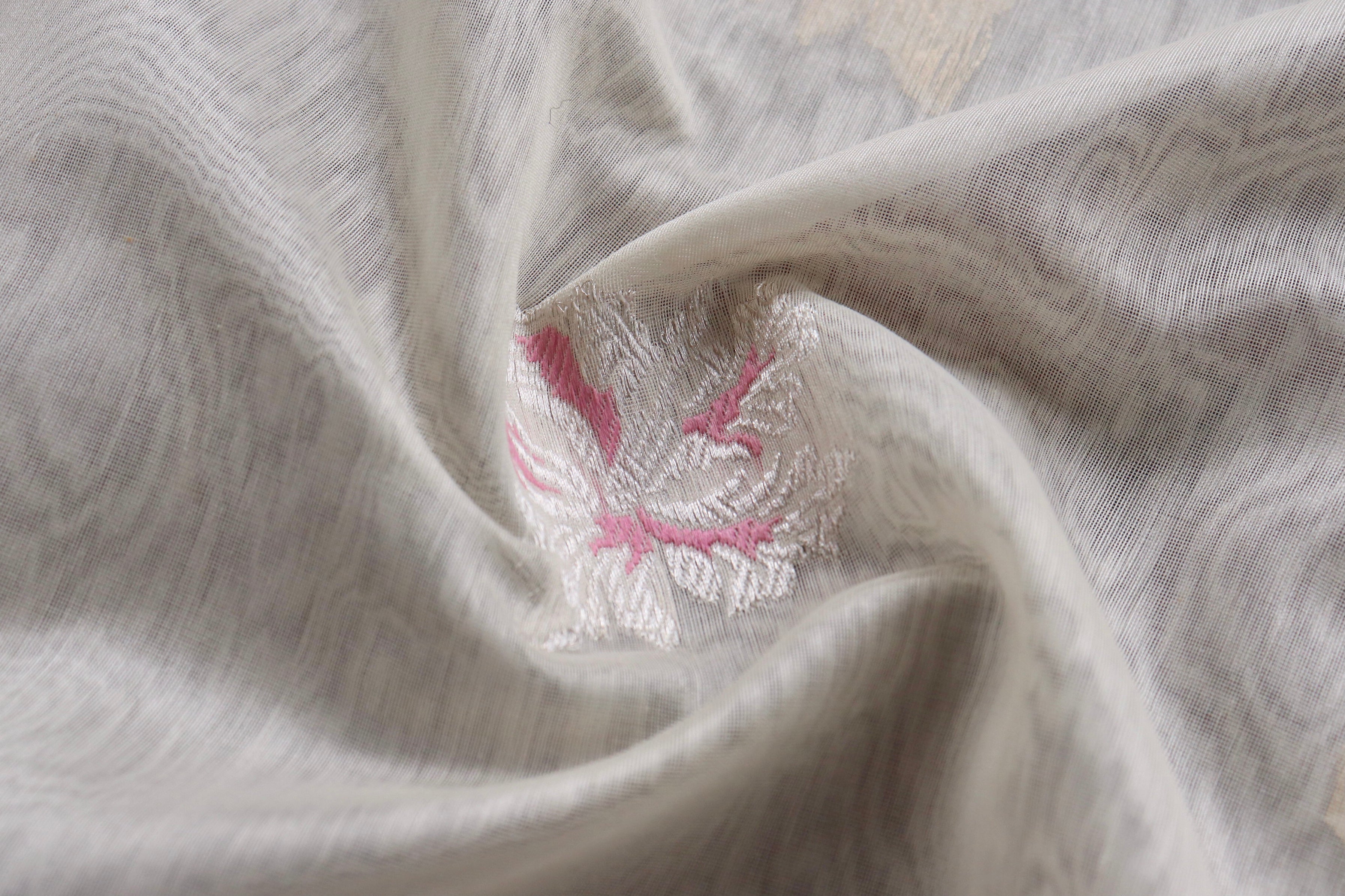 White Kadhua Organza By Cotton Handloom Banarasi Saree