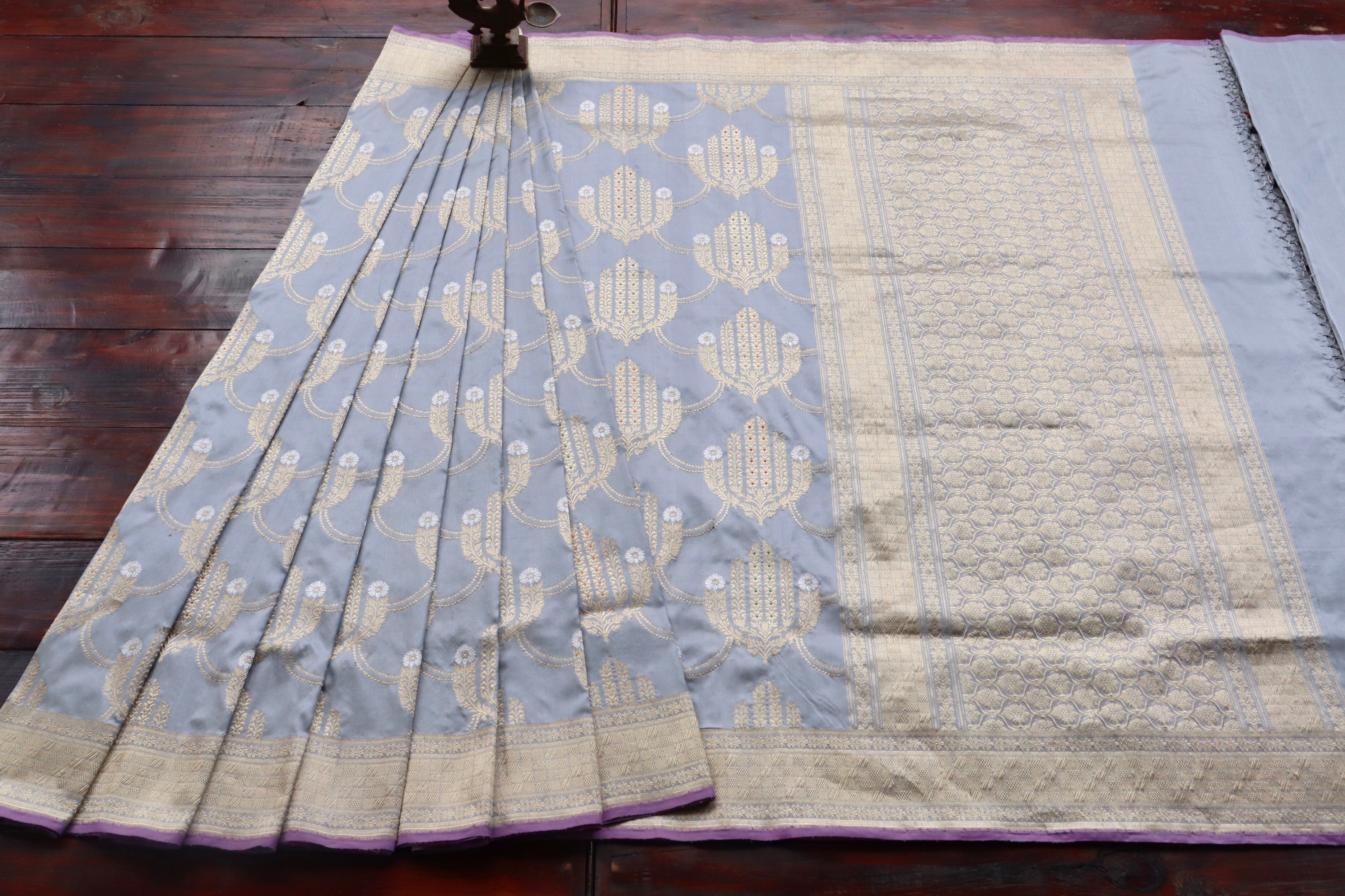 Grey Meenadar Pure Silk Handloom Banarasi Jangla Saree