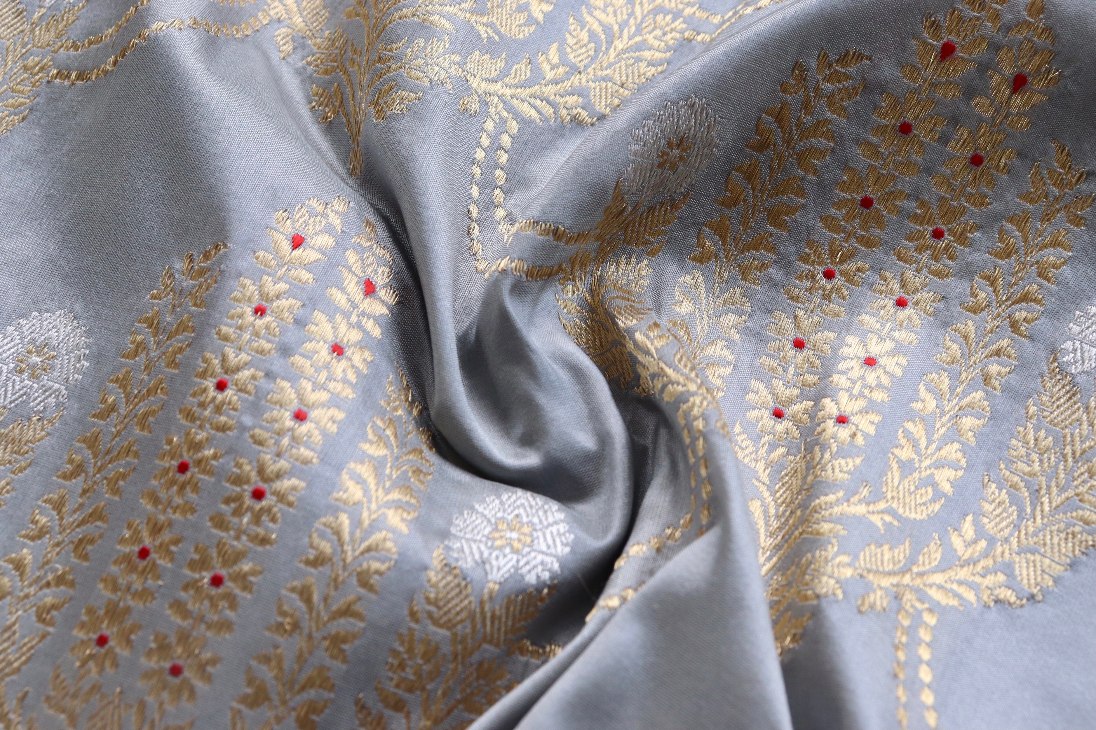 Grey Meenadar Pure Silk Handloom Banarasi Jangla Saree
